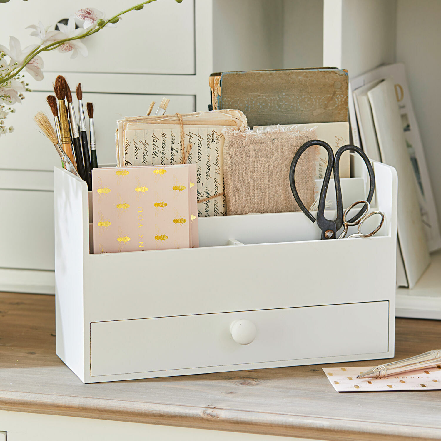 Tafelsecretaire Kaspian Witte houten bureau-organizer met lade, penselen en scharen, praktische opbergruimte