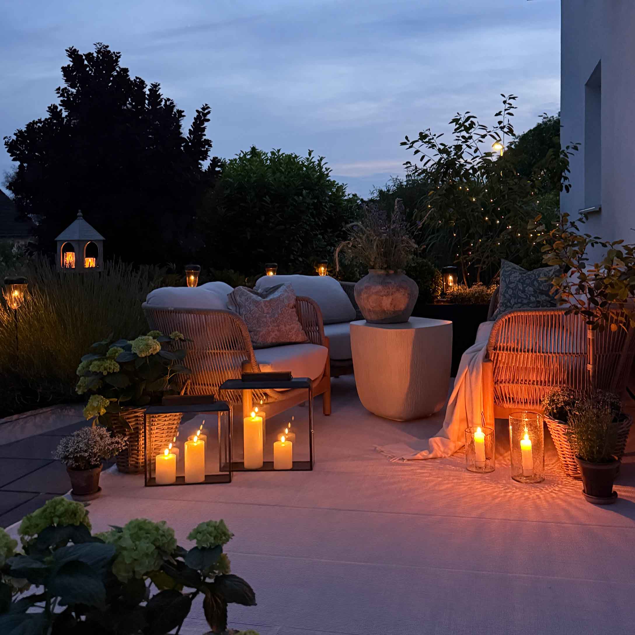 Fraai verlichte zomeravonden