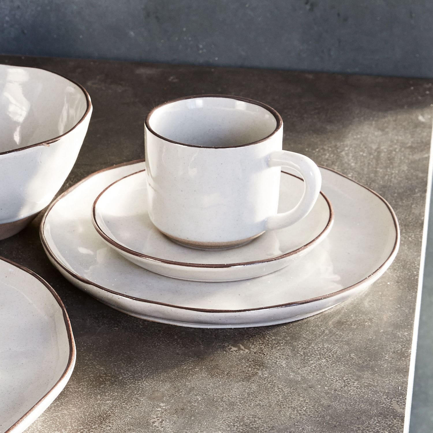 Lot de 6 tasses et soucoupes Biarré