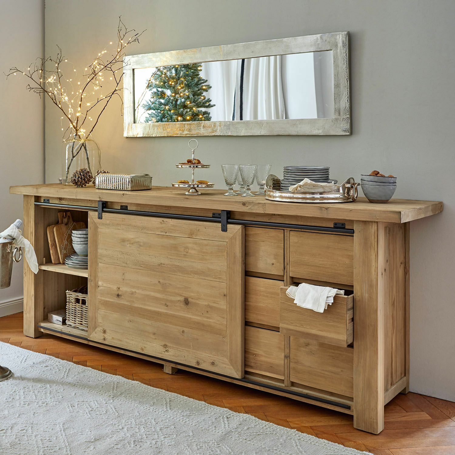 Commode Orleans Buffet en bois naturel avec portes coulissantes et tiroirs pour rangement dans le salon