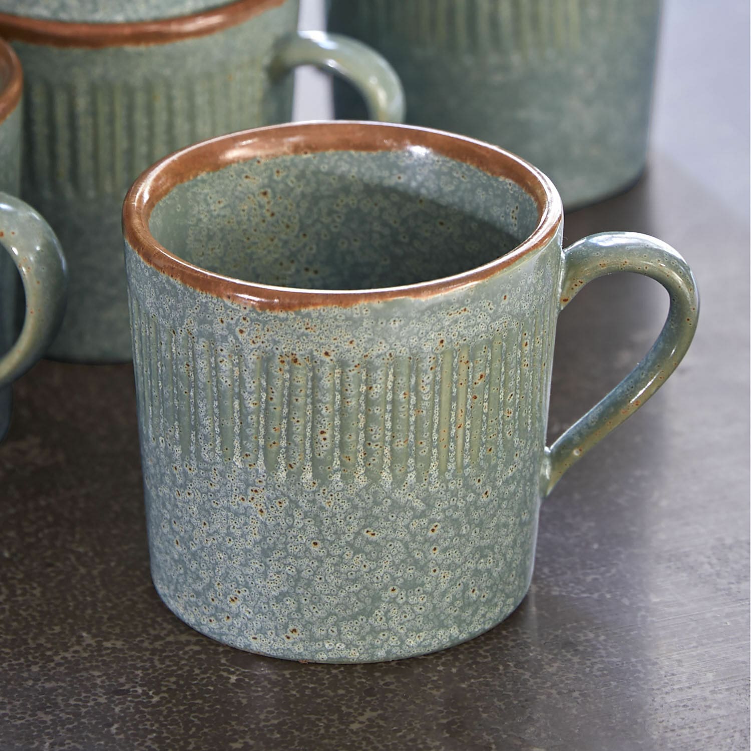 Lot de 6 tasses avec soucoupes Périers