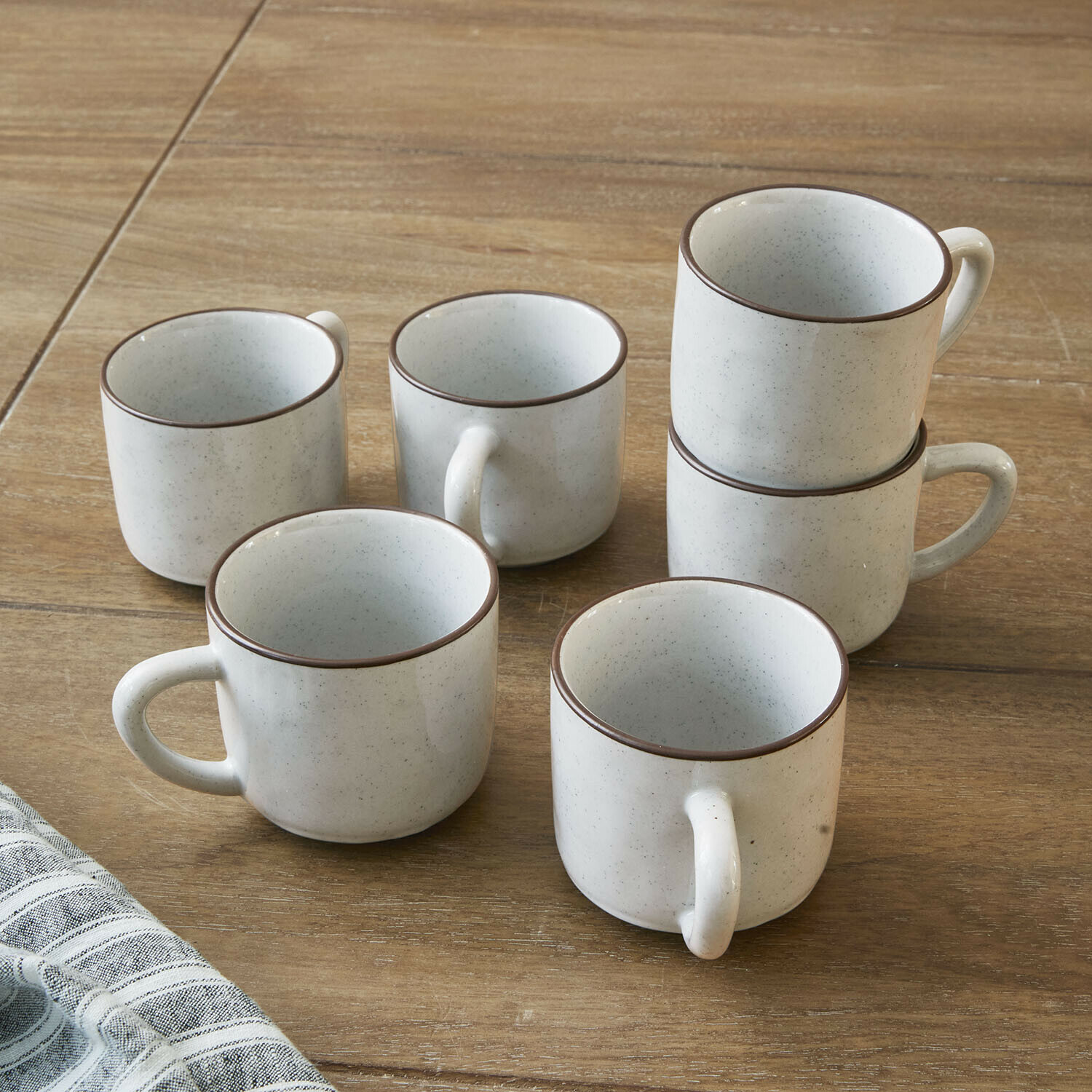 Lot de 6 tasses et soucoupes Biarré