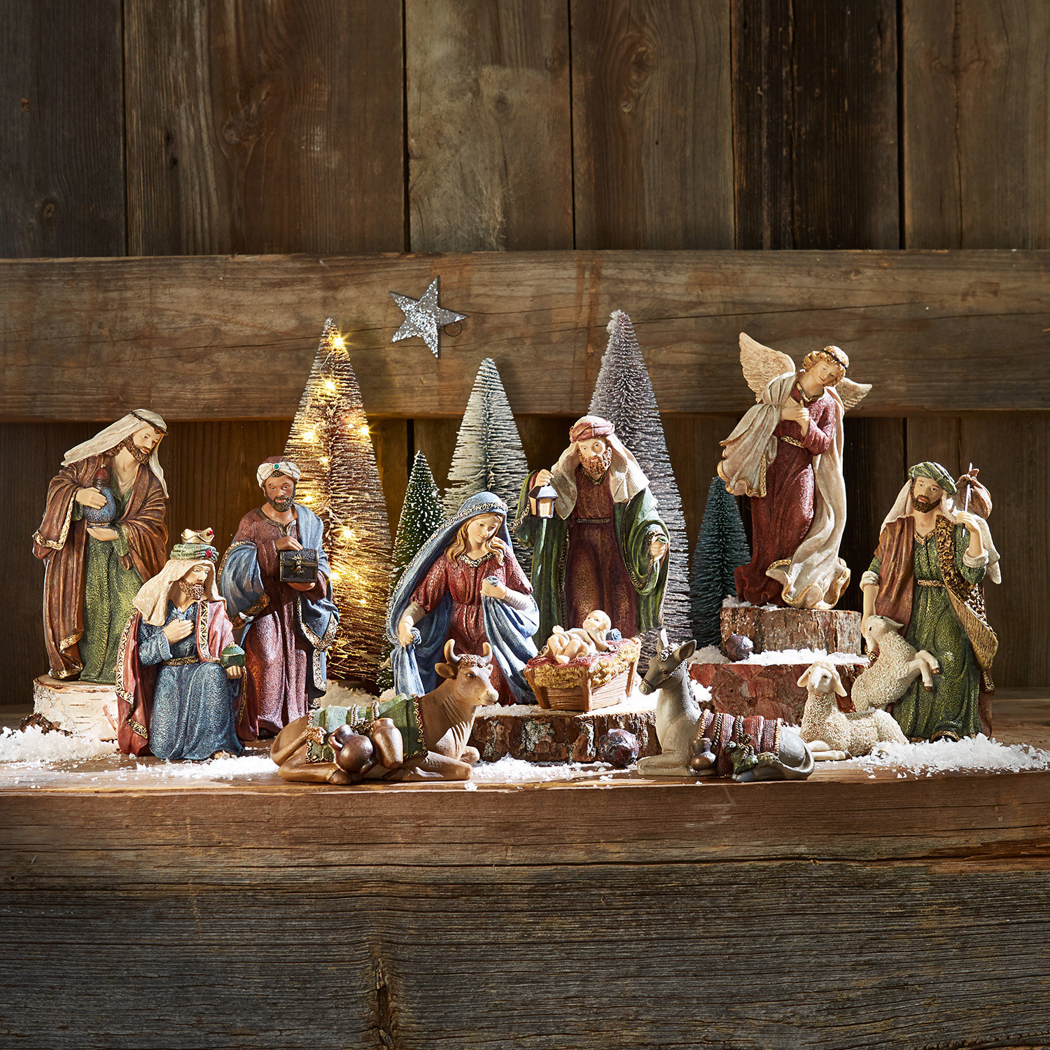 Lot de 11 figurines de crèche Christi Ensemble de figurines de crèche de Noël en bois et résine aux couleurs naturelles sur fond en bois