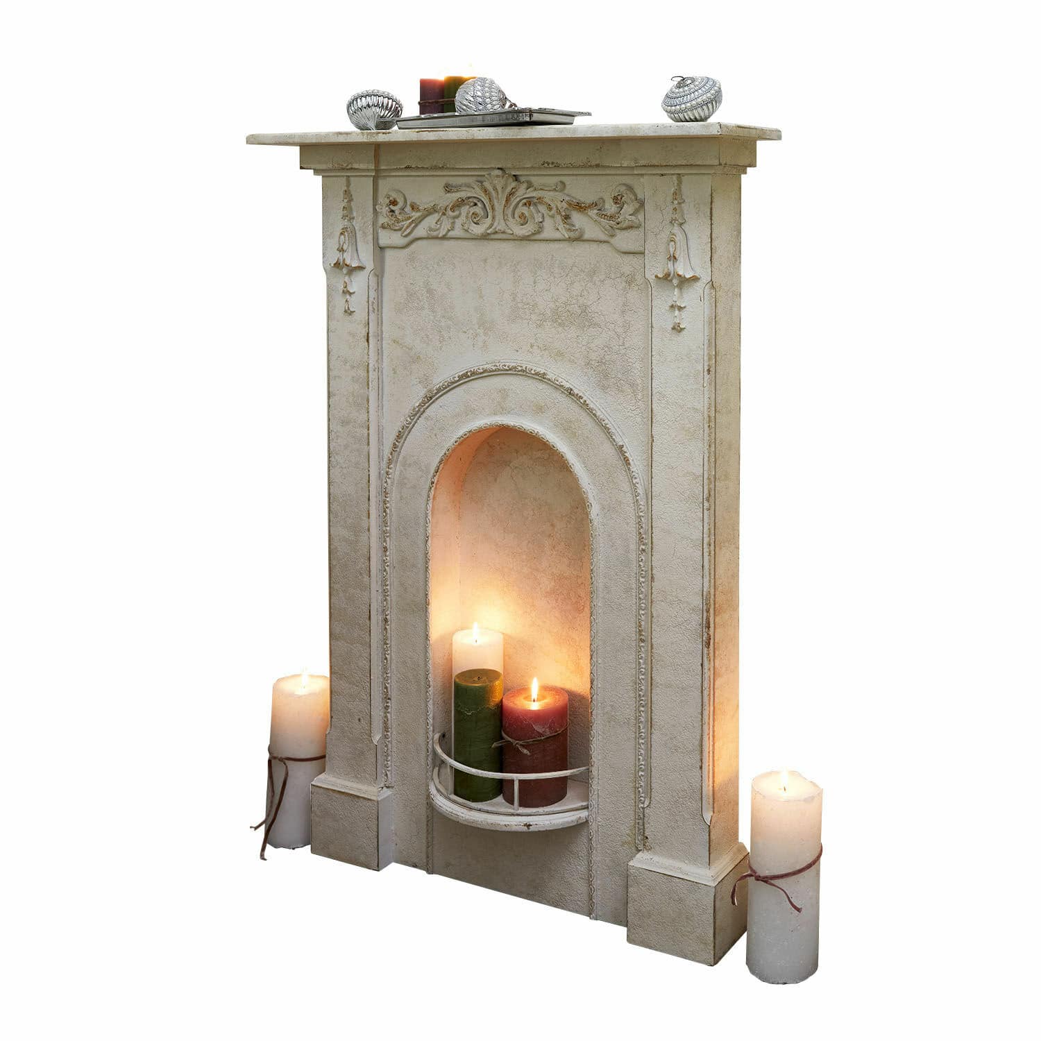 Haardschouw Câlanette Decoratieve open haard van licht materiaal met brandende witte, groene en rode kaarsen