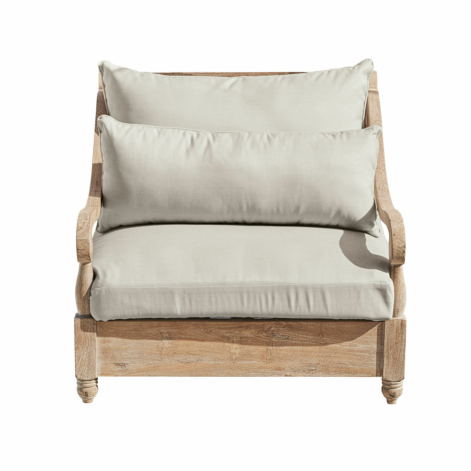 Fauteuil Montcassin en bois marron avec coussins beiges, siège confortable pour salon