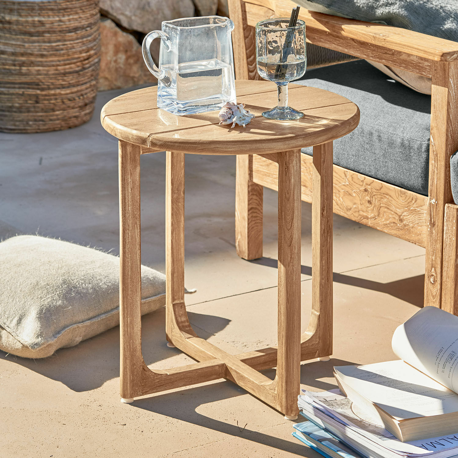 Bijzettafel Tewksbury Ronde bijzettafel van natuurlijk teakhout voor terras of balkon buiten