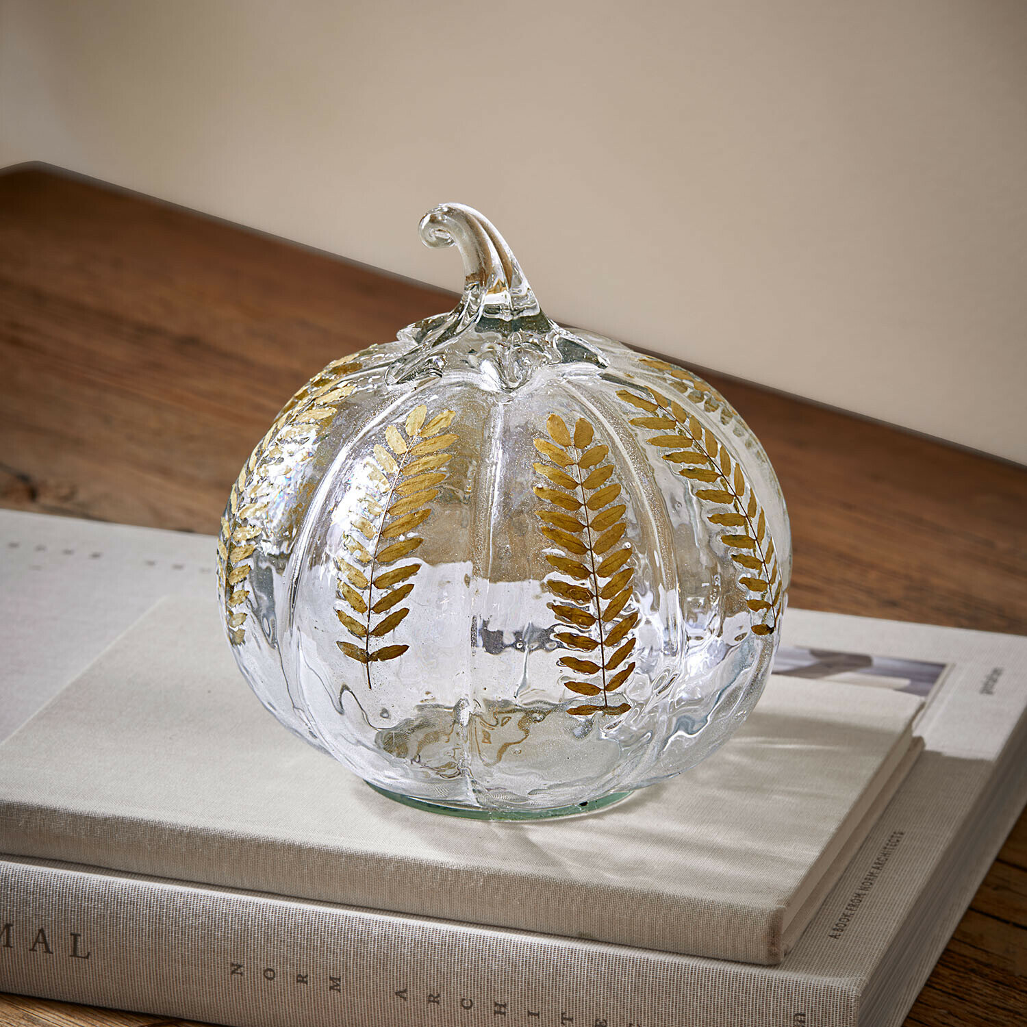 Pompoen Émurise Glazen pompoendecoratie met gouden bladeren, transparante herfsttafelversiering, stijlvol design