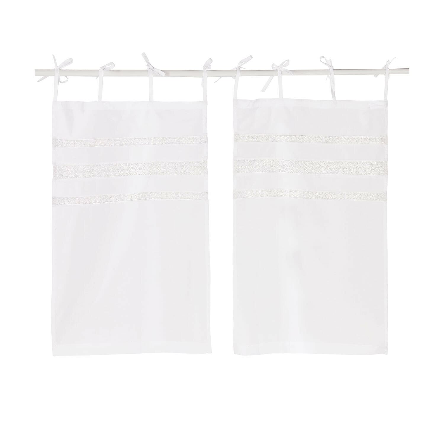 Vitrage set van 2 Aibre Set van twee witte katoenen gordijnen met decoratieve kanten banden en striklinten om op te hangen
