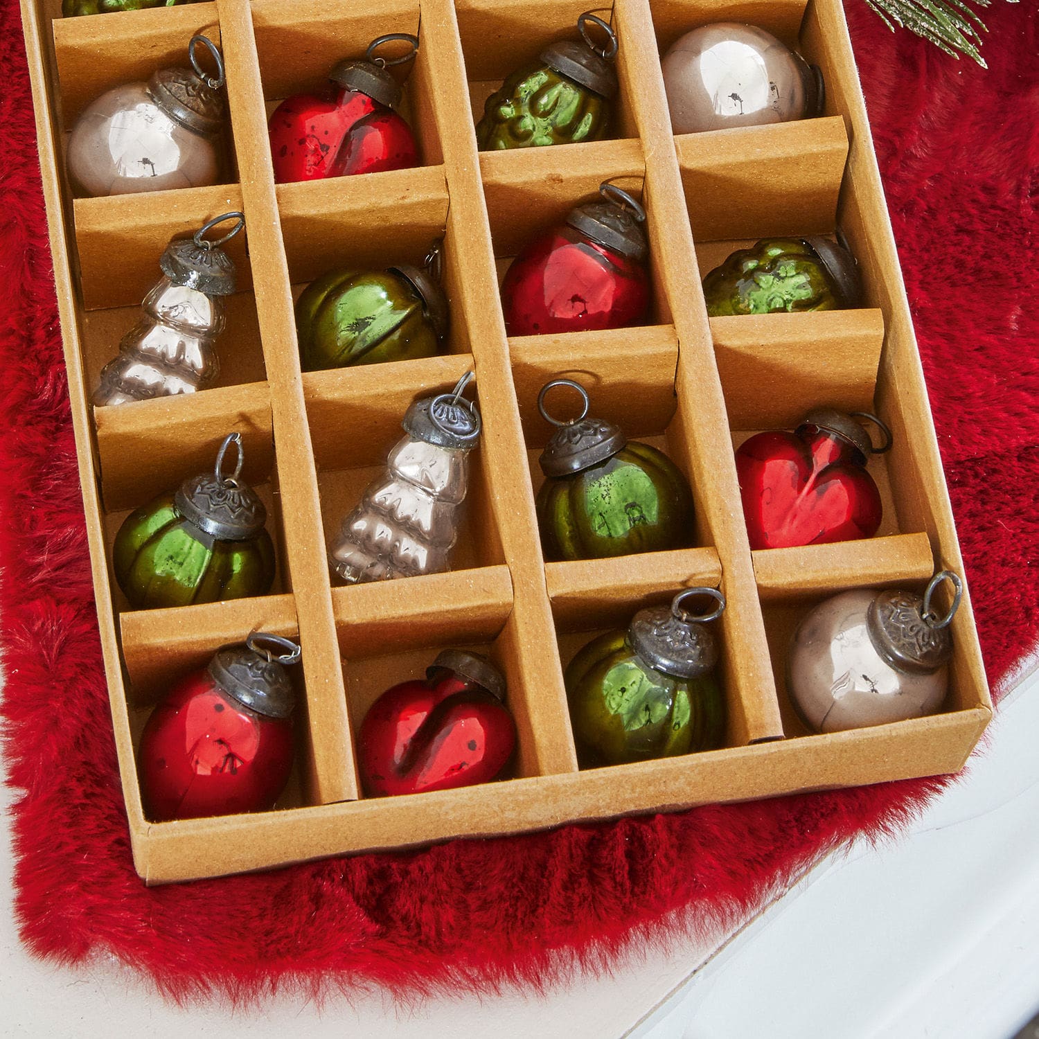 Lot de 24 boules de Noël Timur