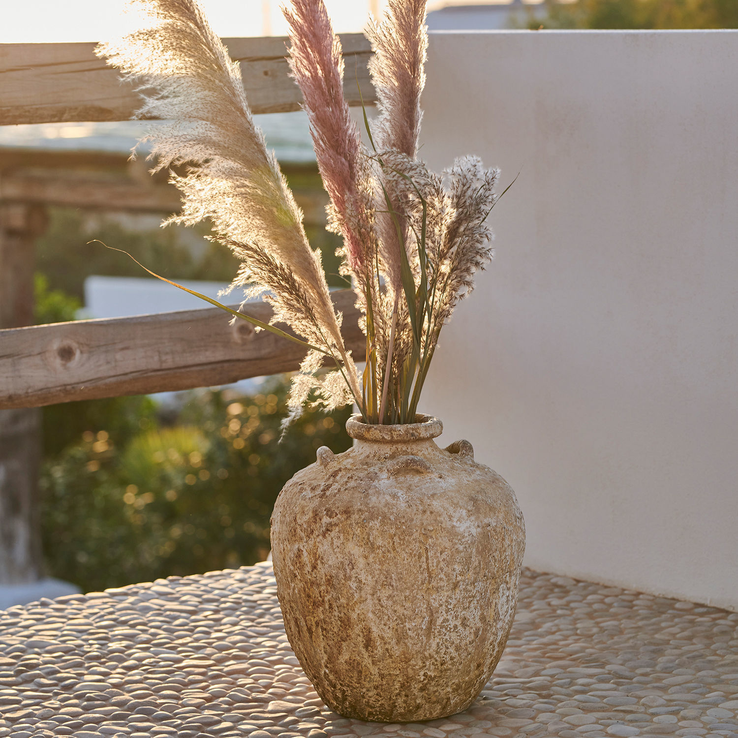 Vase Angrivar