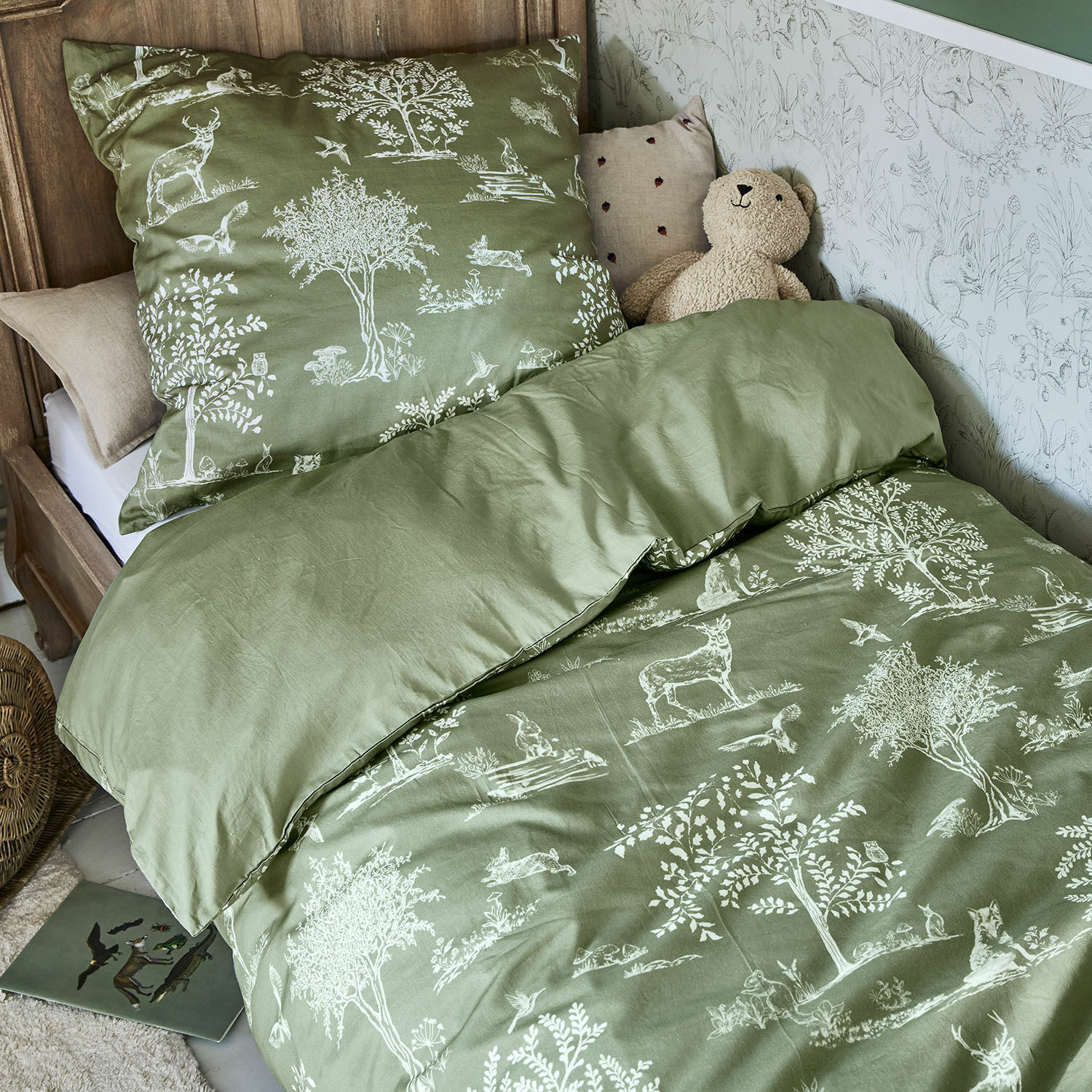 Parure de lit Tayora Parure de lit verte en coton avec motifs blancs d'animaux et arbres de la forêt, décorative et confortable