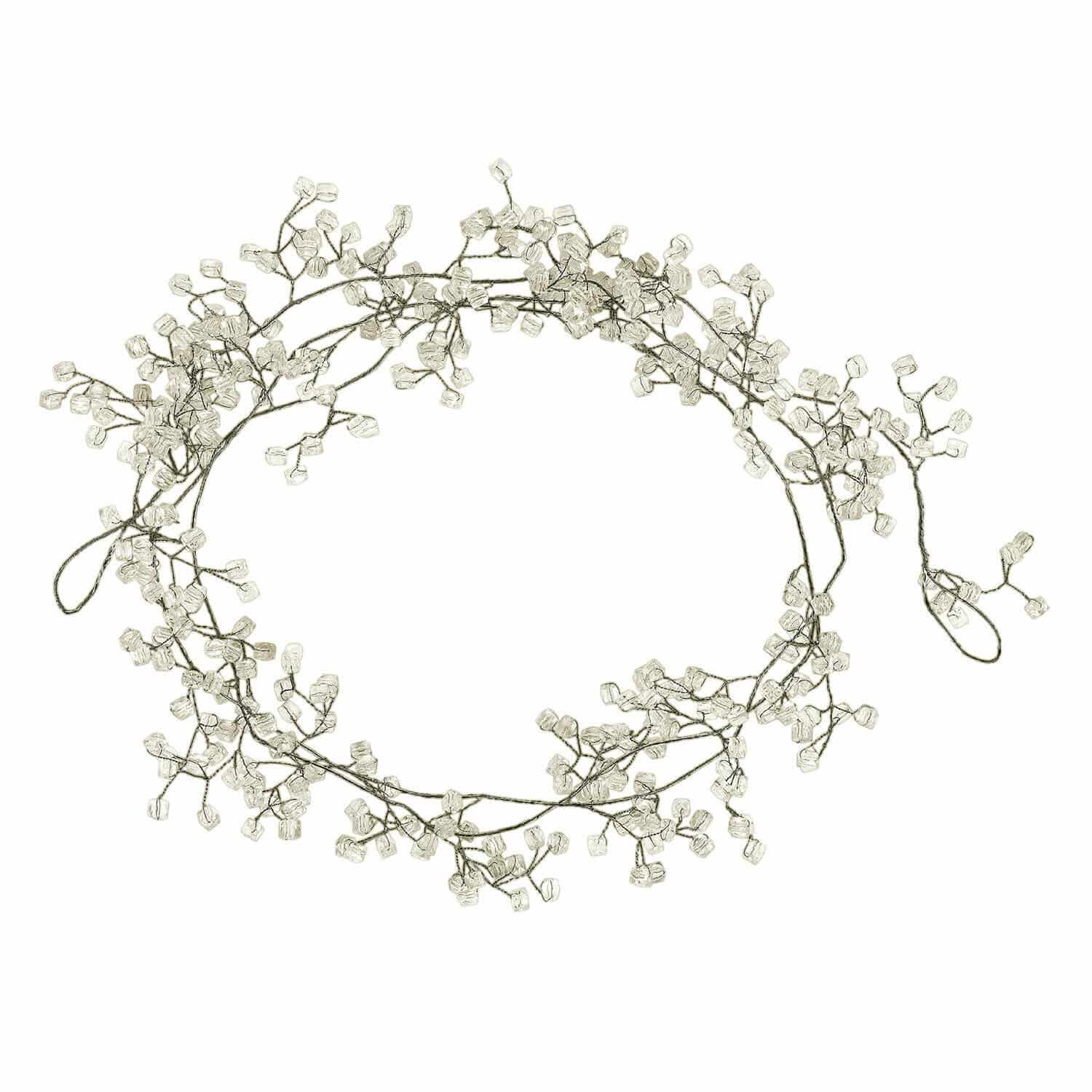 Guirlande Claix Fijne lichtslinger met transparante kristallen lampjes op metalen draad, LED-decoratie voor sfeer.