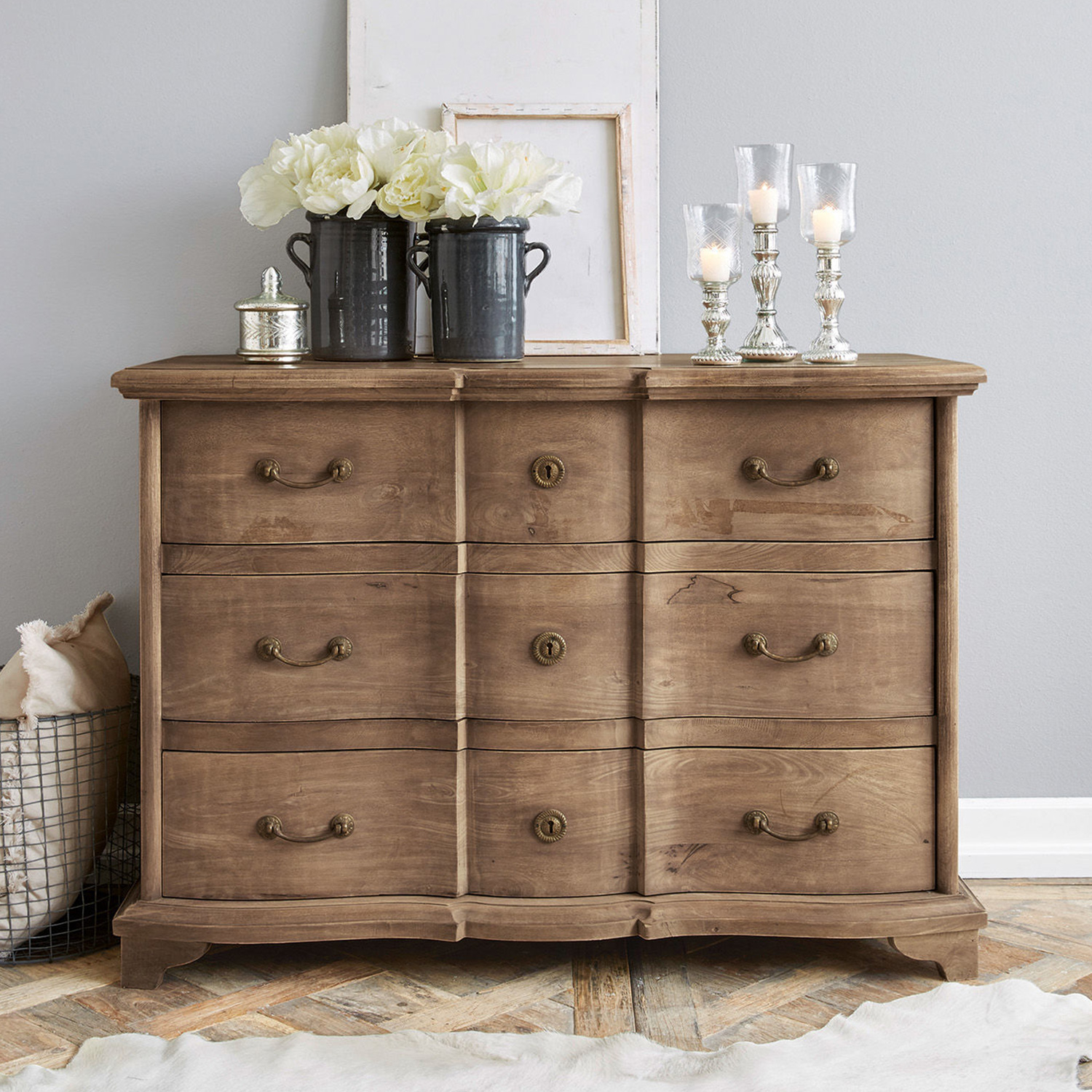 Commodes