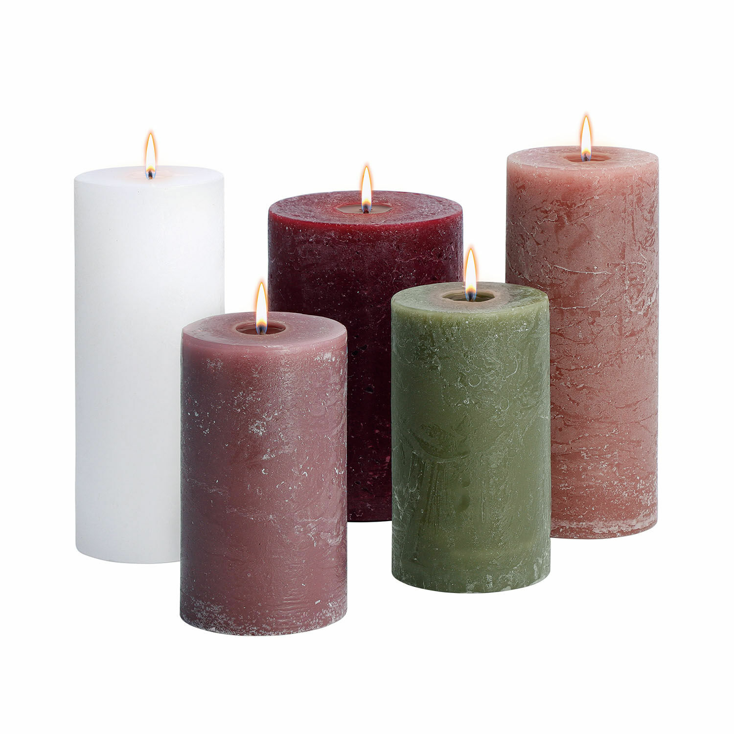 Lot de 5 bougies Panagra Ensemble de cinq bougies en cire de différentes couleurs : blanc, bordeaux, vert et nuances de rose, décoratives