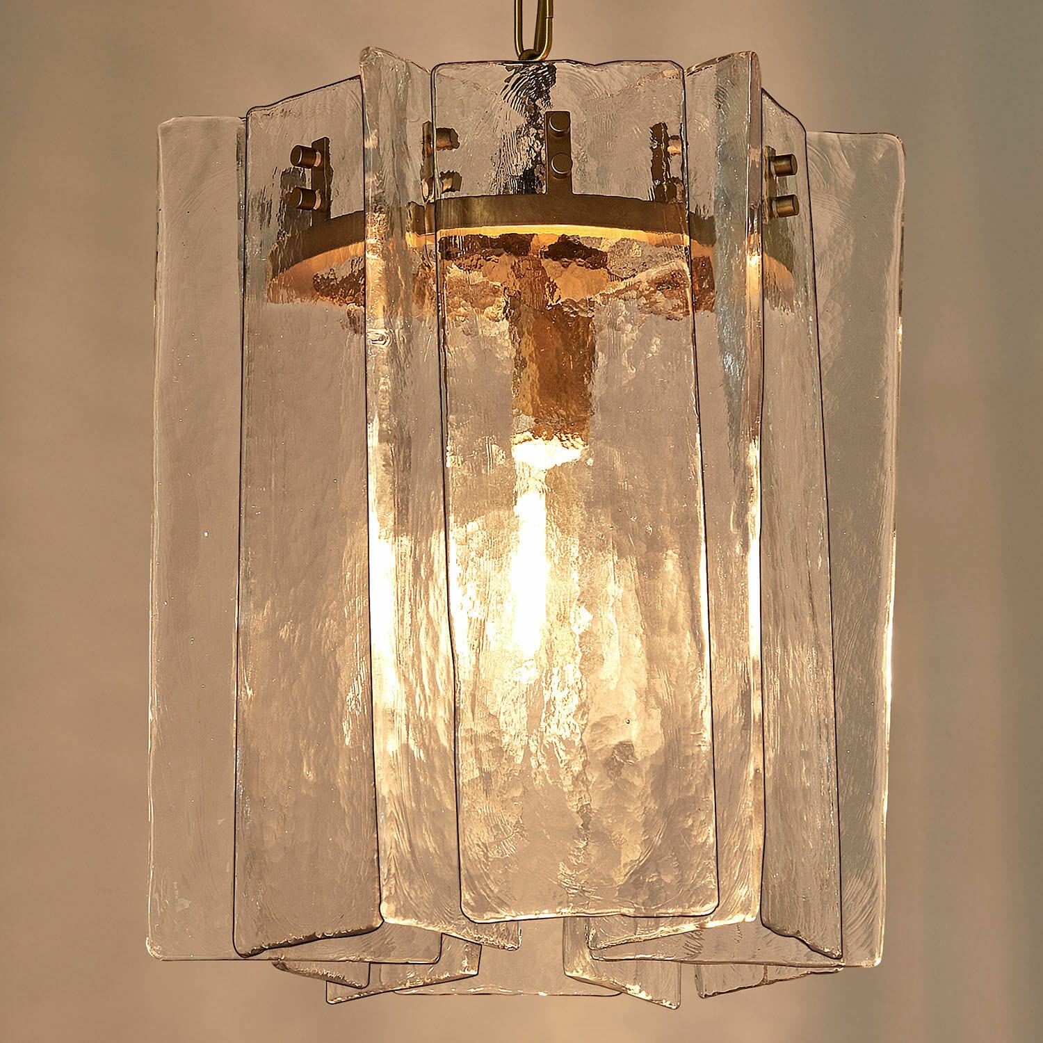 Lustre Loravia