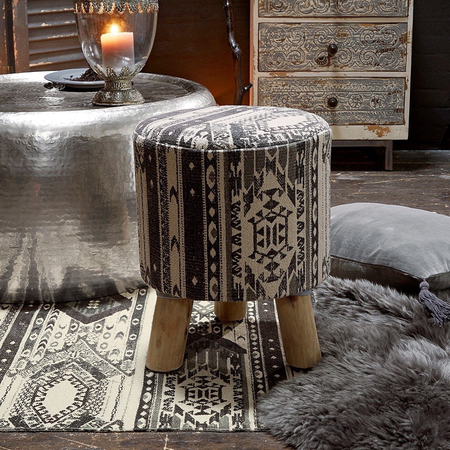 Hocker Surray