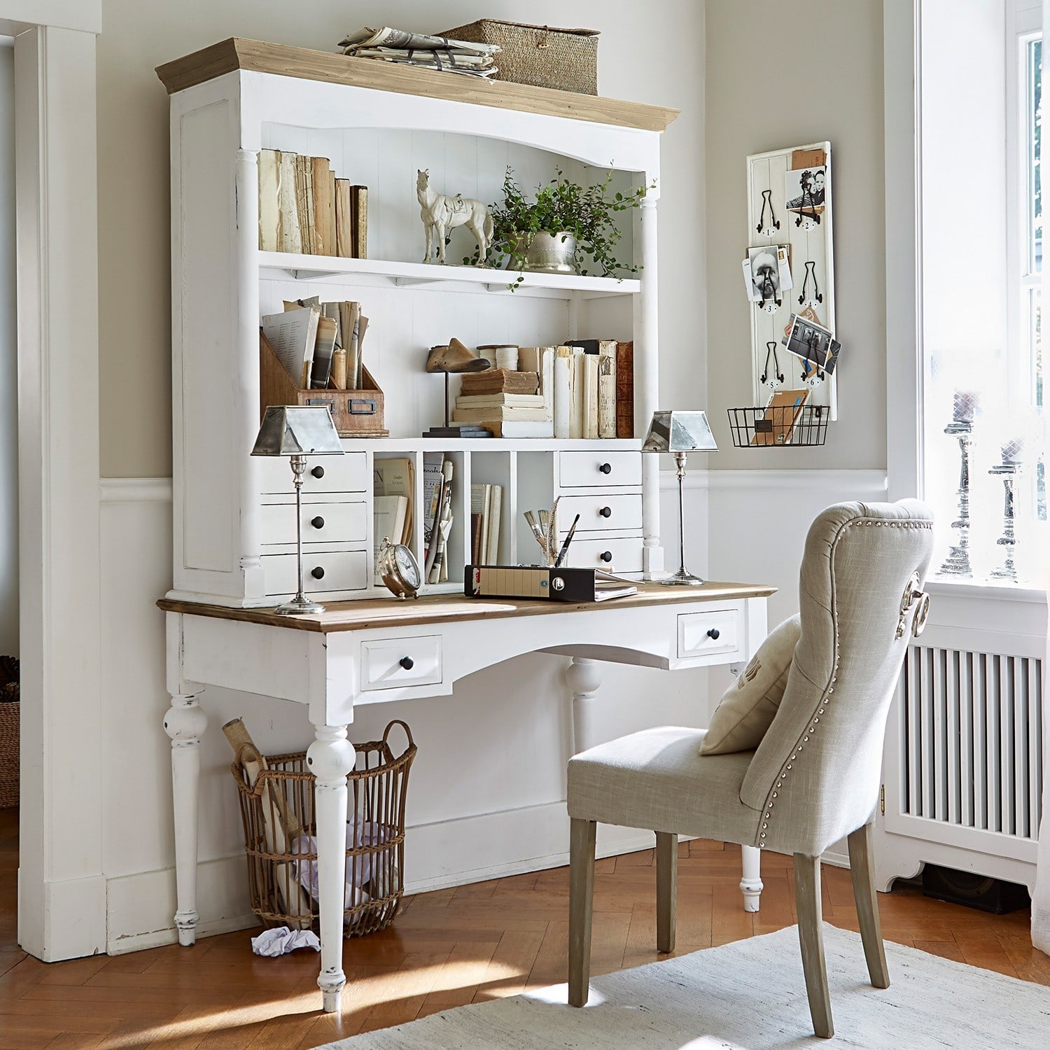 Secretaire Doug
