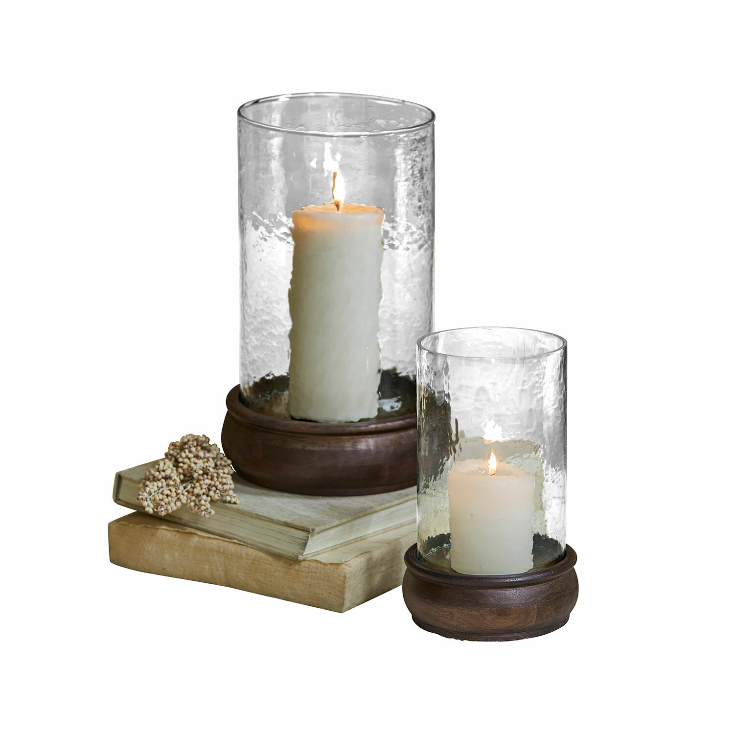 Windlicht set van 2 Sivalor Twee doorzichtige glazen lantaarns met witte kaarsen op houten voet, sfeervolle woondecoratie