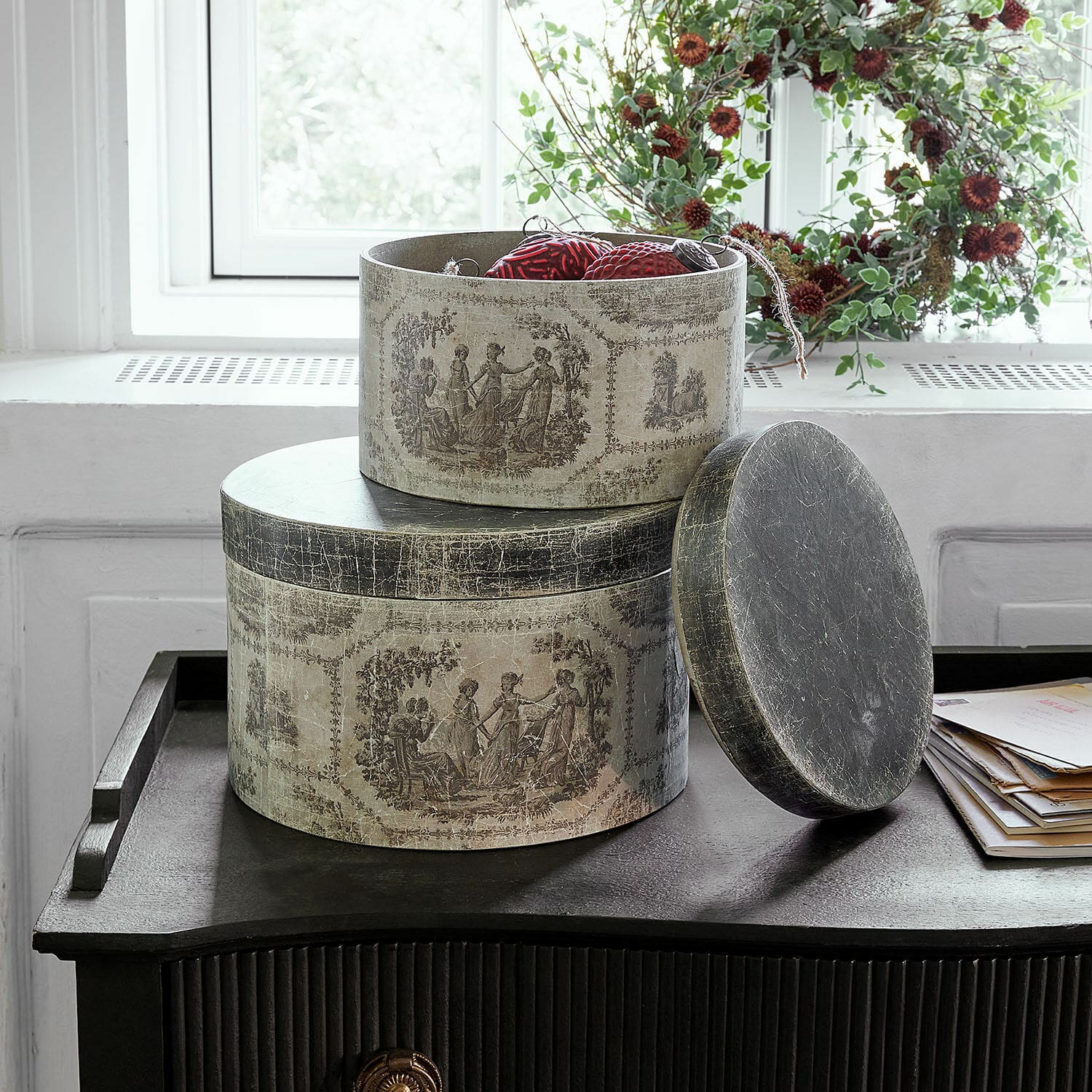 Doos set van 2 Eltharien Decoratieve ronde papieren dozen in vintage stijl met figurenmotief, stijlvolle opbergers