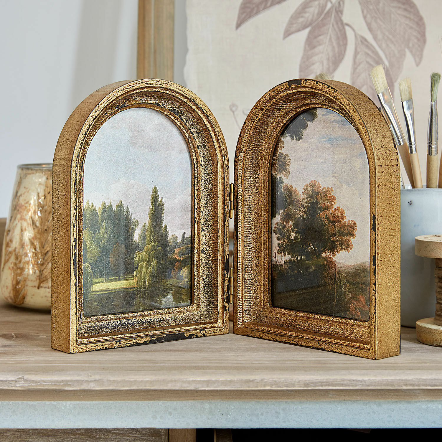 Cadre-photo Beaurain Cadre double en bois doré avec peintures de paysages, décoration intérieure élégante
