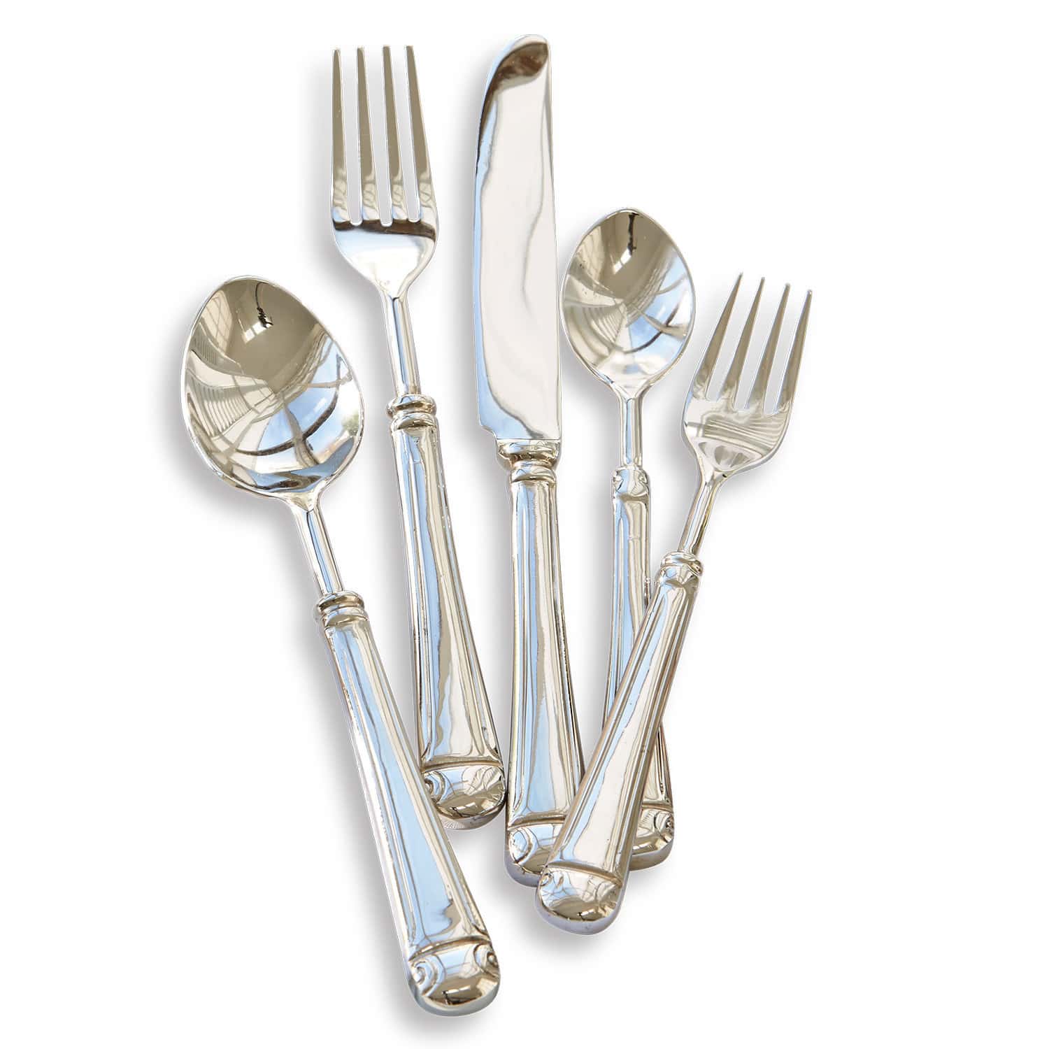 Couverts Eriat Ensemble de couverts en acier inoxydable argenté sur fond blanc, accessoires de cuisine élégants