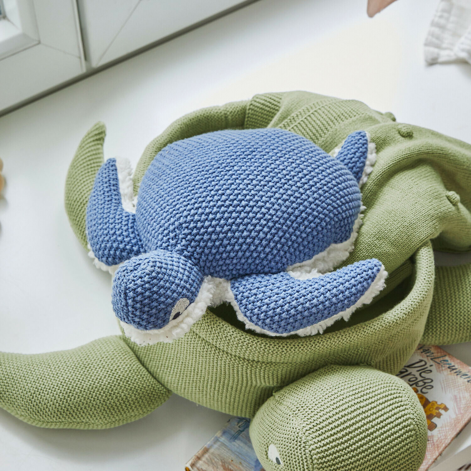 Peluche Lomencia Jouet tortue tricoté en coton vert et bleu, doux, parfait pour enfants et décoration de chambre