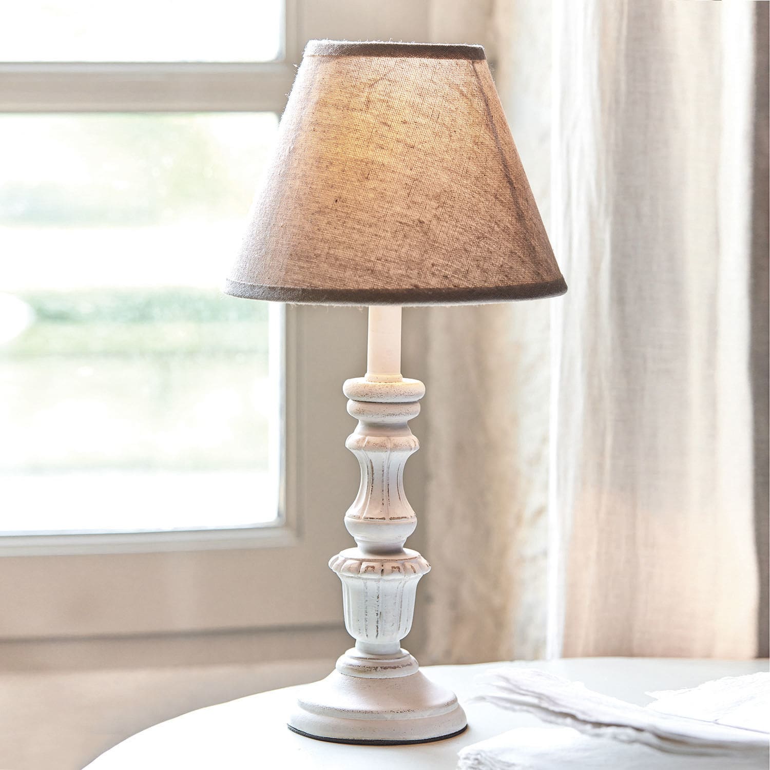 Lampe à poser Créteil Lampe de table blanche avec abat-jour beige en tissu, lampe décorative pour salon ou chambre