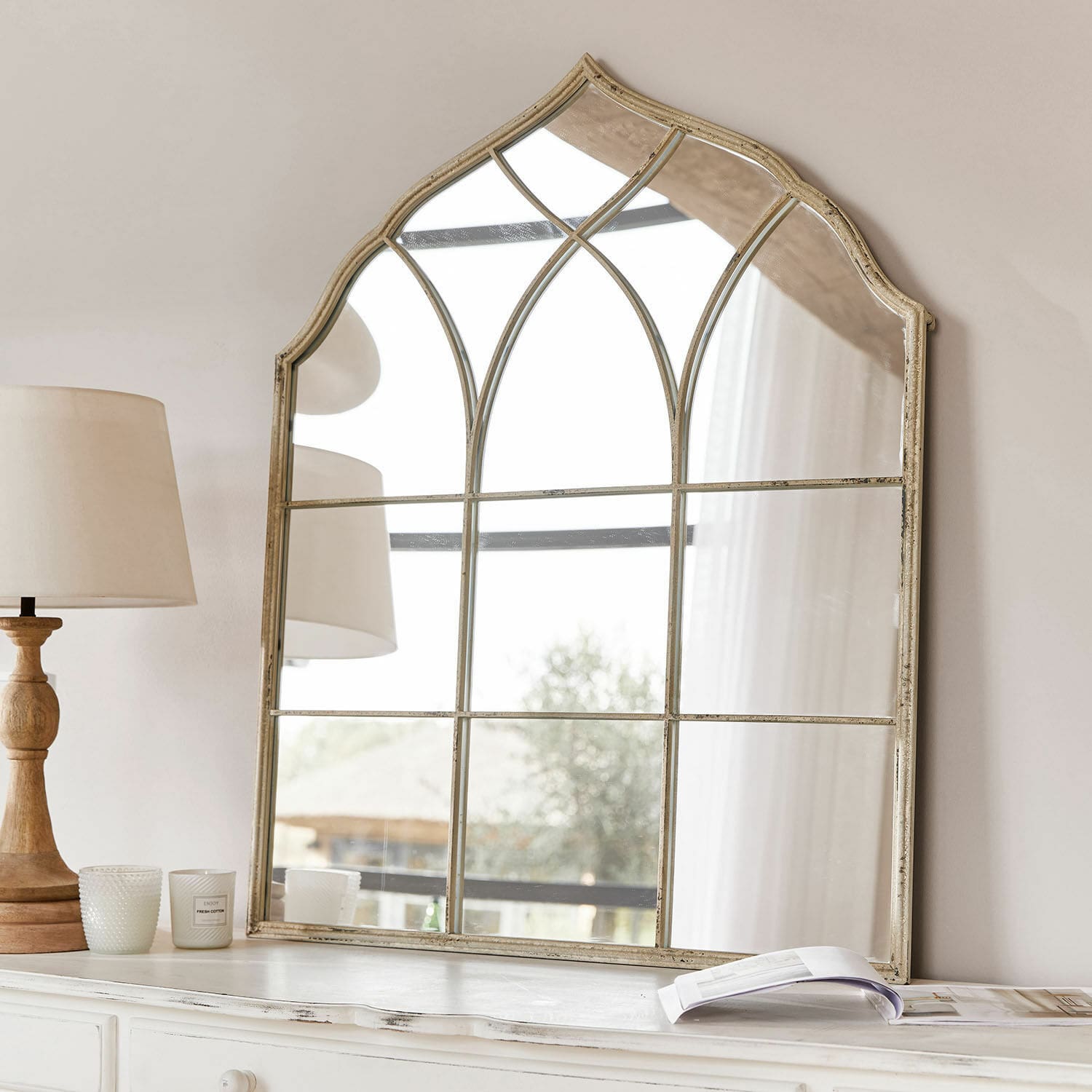 Spiegel Jean-Pierre Decoratieve spiegel met beige metalen frame in rustieke stijl, geschikt voor woonkamer