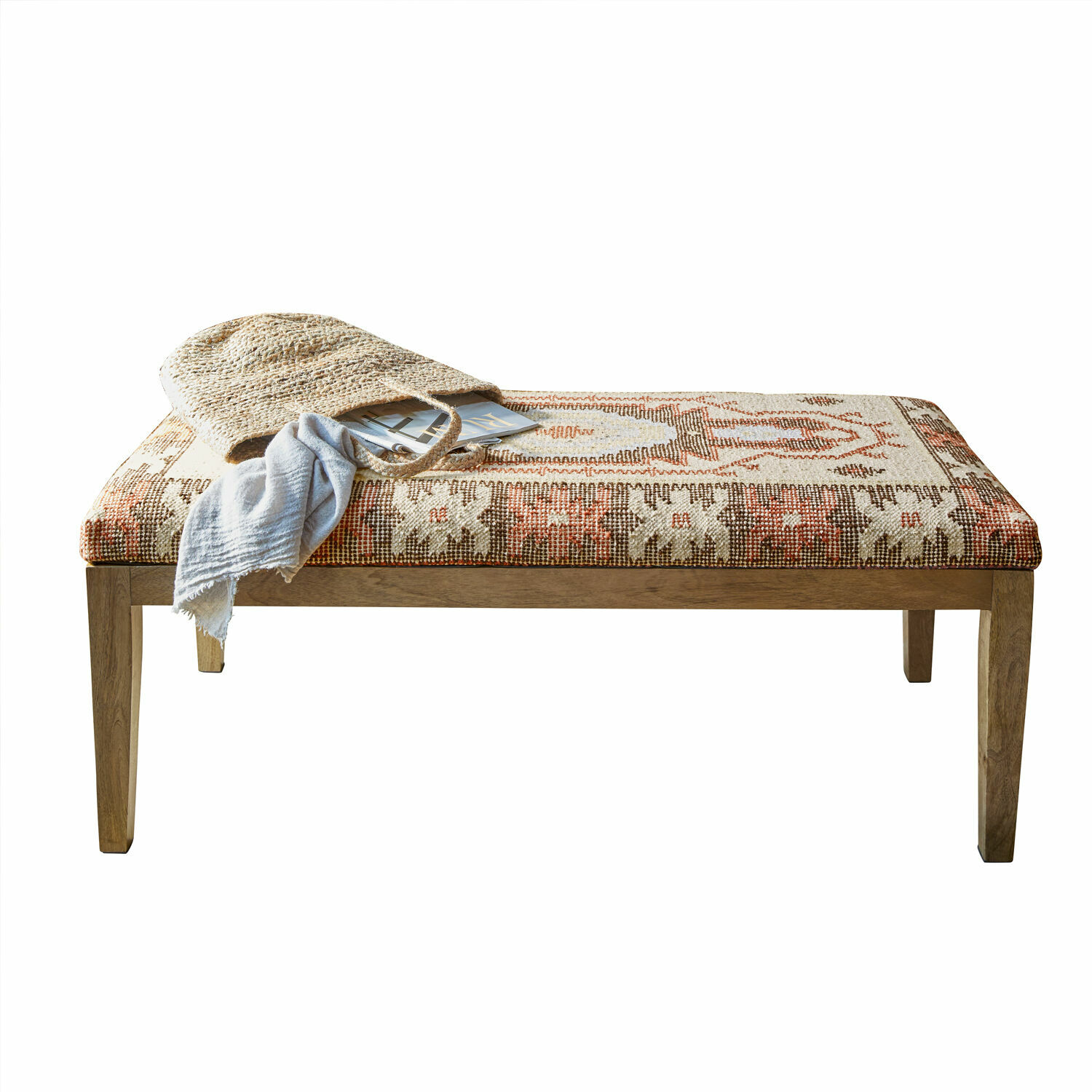 Bankje Kadiran Bank met houten frame en beige-bruin patroon bekleding, decoratief en praktisch voor woonkamer