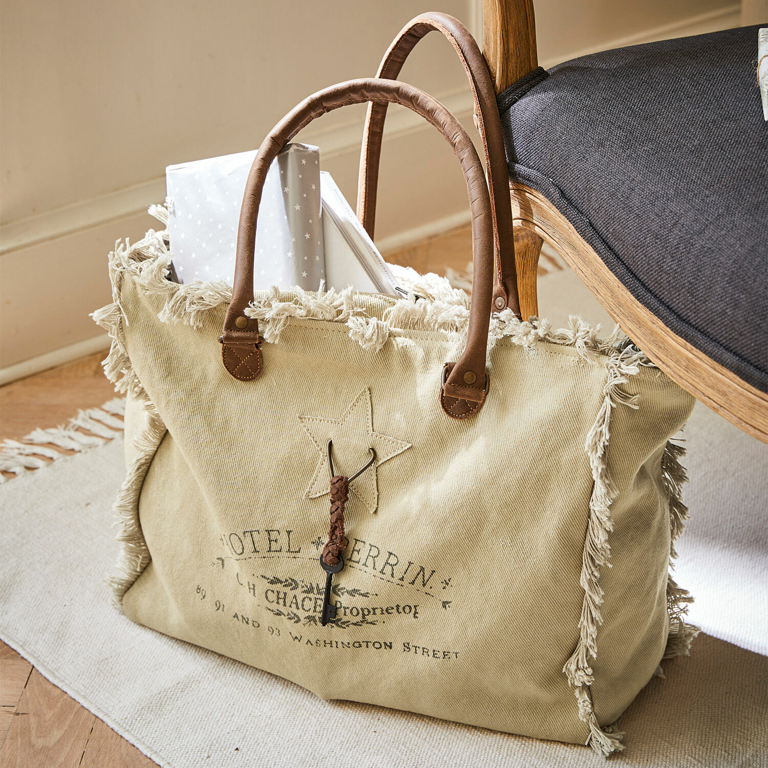 Sac Elora