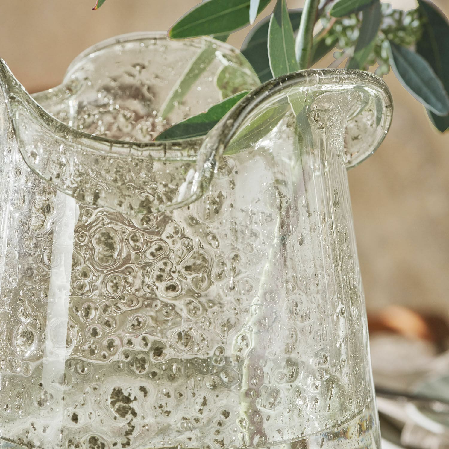 Vase en verre transparent avec bulles et feuilles vertes, décoration intérieure en verre soufflé
