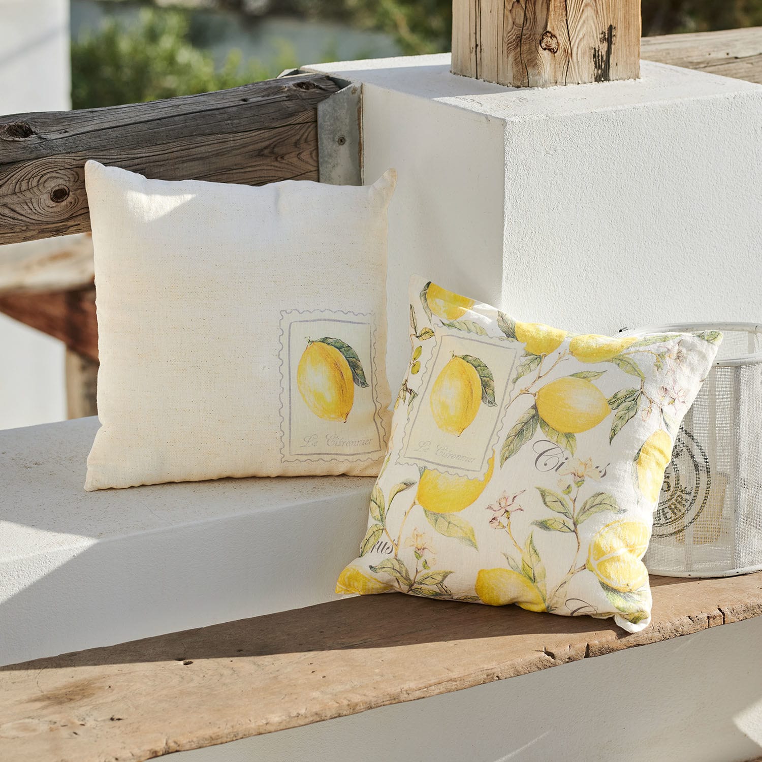 Lot de 2 housses de coussins Lantagenet Coussins décoratifs en coton crème avec imprimé citron pour intérieur et extérieur jardin