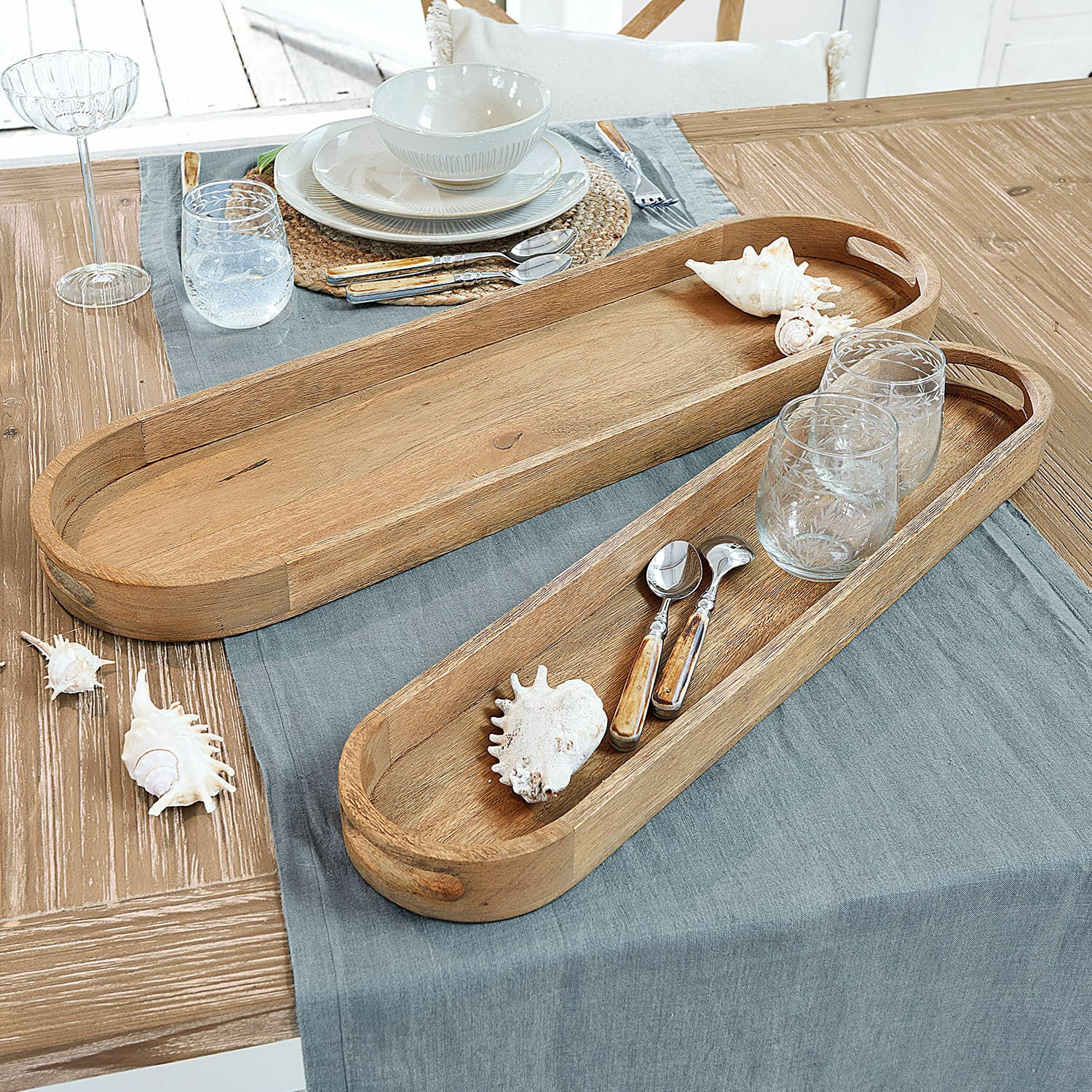 Dienblad set van 2 Zephyria Langwerpige decoratieve dienbladen van licht natuurlijk hout met handgrepen voor tafel