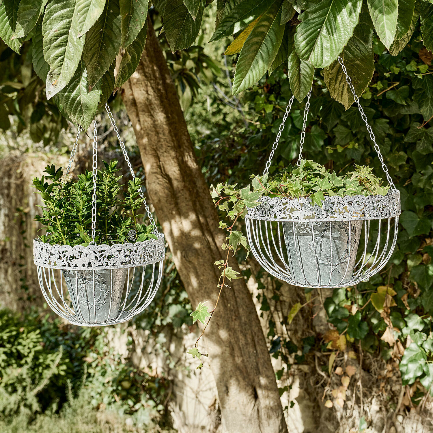 Lot de deux corbeilles à suspendre Iveralia