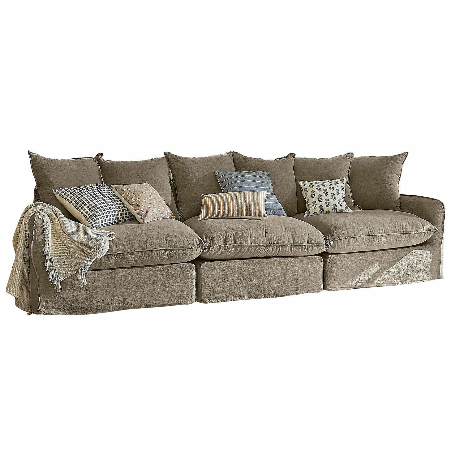 Canapé Finchingfield Grand canapé en tissu beige avec coussins décoratifs et plaid doux pour salon confortable