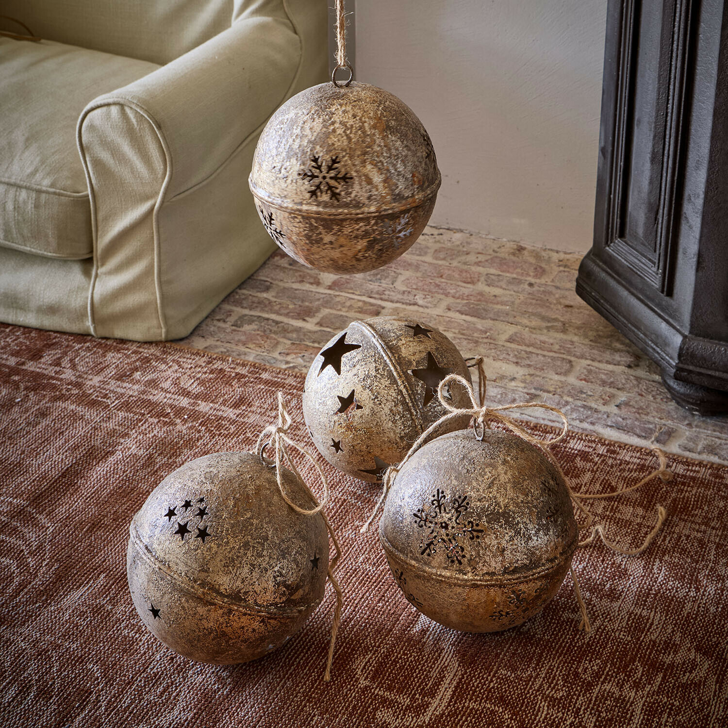Decoratieve bol set van 4 Elyzara Decoratieve bol set van 4 Elyzara