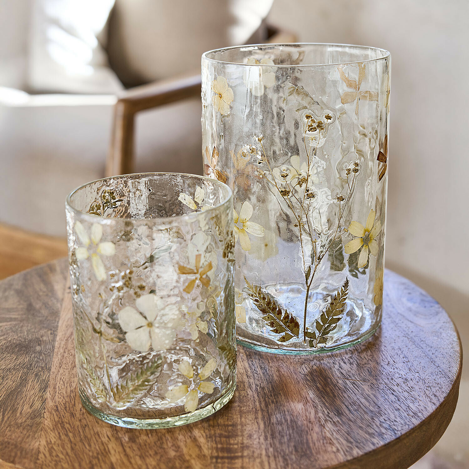 Lot de 2 vases Coudrisse Photophores en verre avec fleurs séchées intégrées, décoration naturelle pour table en bois