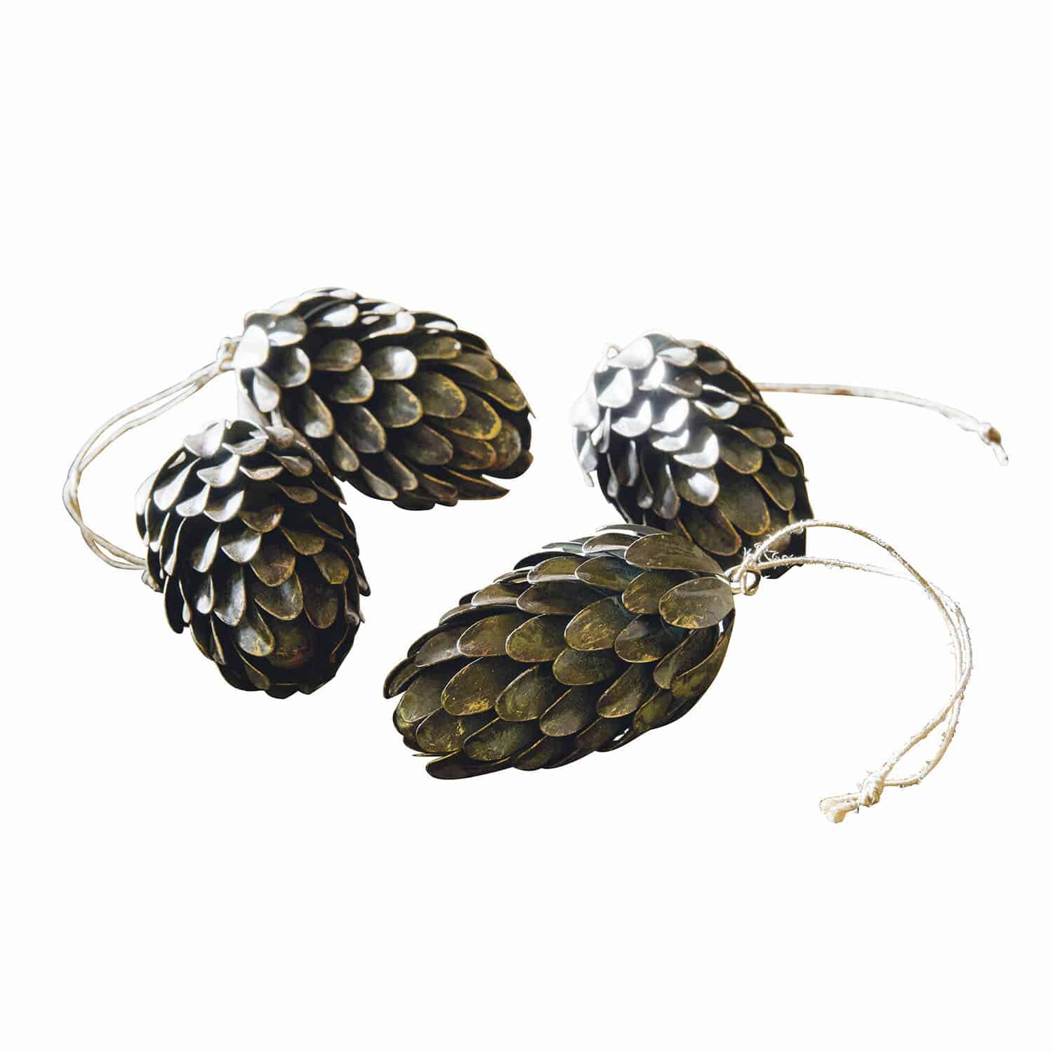 Lot de 4 décorations à suspendre Lonrai Décorations pommes de pin en métal foncé avec cordon pour suspendre, idéal pour décoration festive