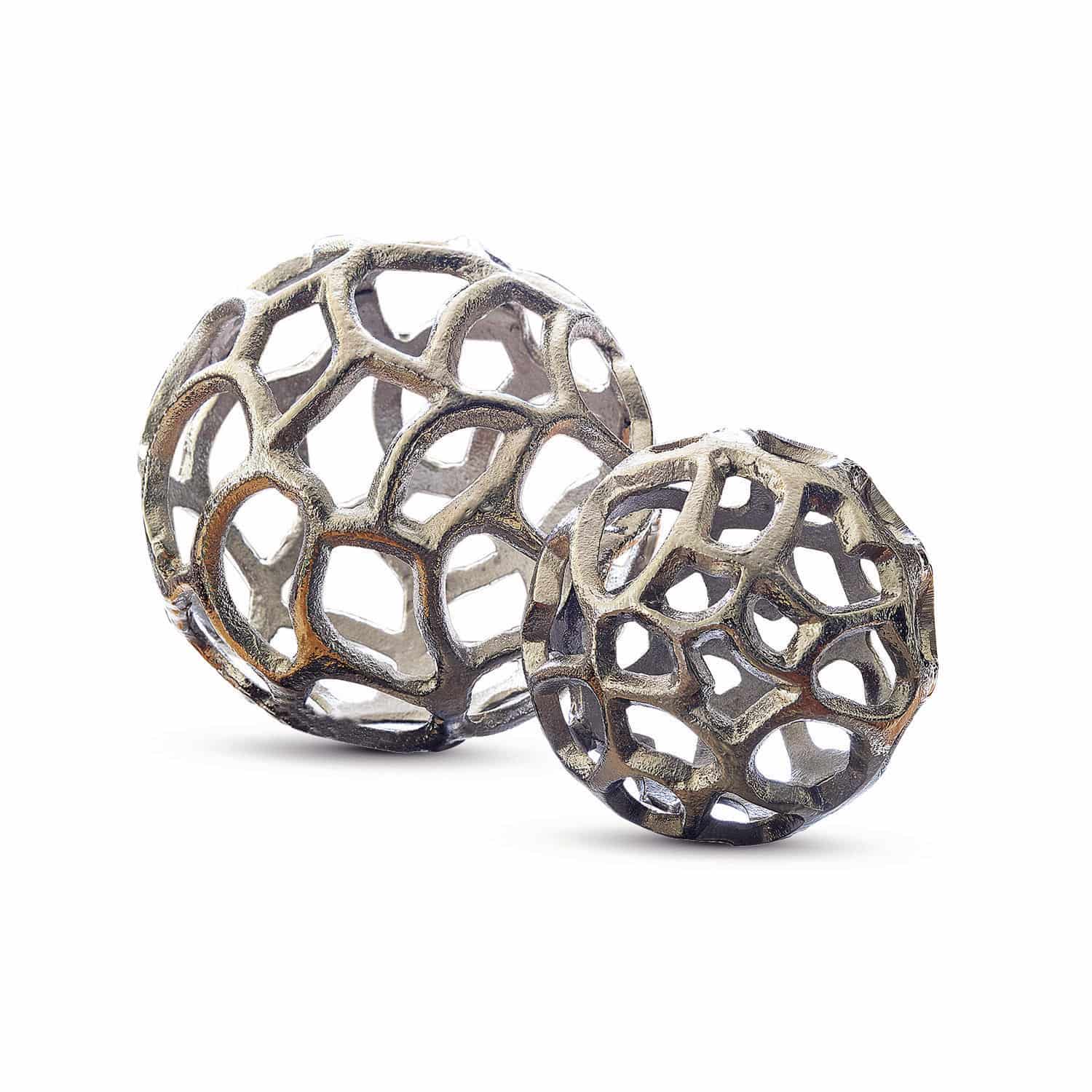 Decoratieve bal, set van 2 Venay Decoratieve metalen opengewerkte ballen in oudzilverkleur voor binnen en tuin