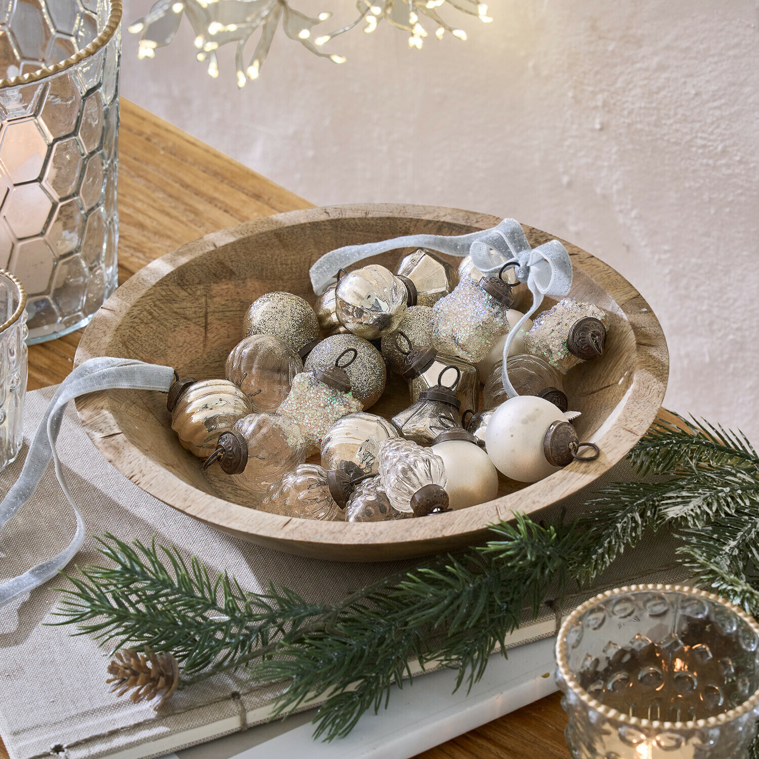 Lot de 24 boules de Noël Sanary