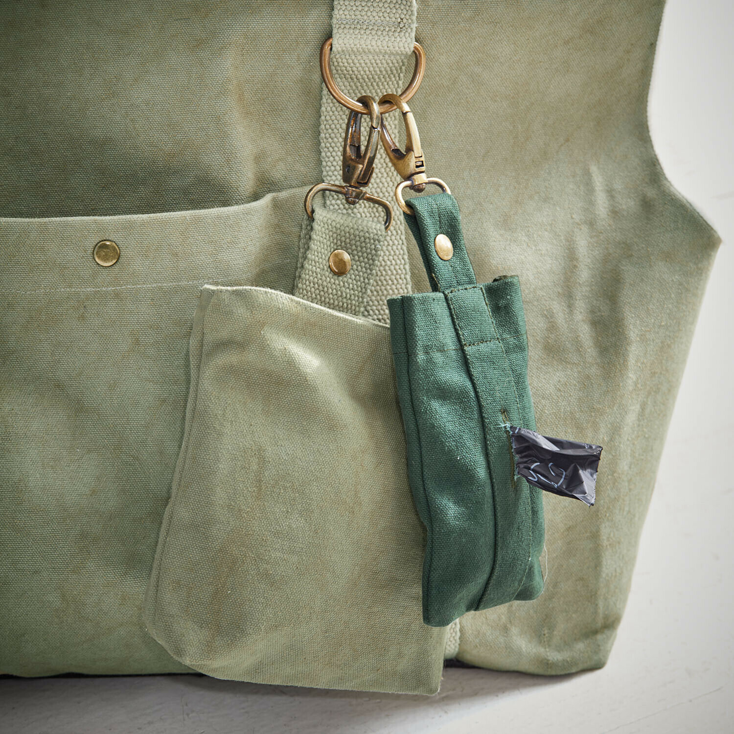 Lot de 2 pochettes pour animaux Lunapet Sac en toile beige avec porte-clés vert en tissu et métal, accessoire pratique pour un usage quotidien