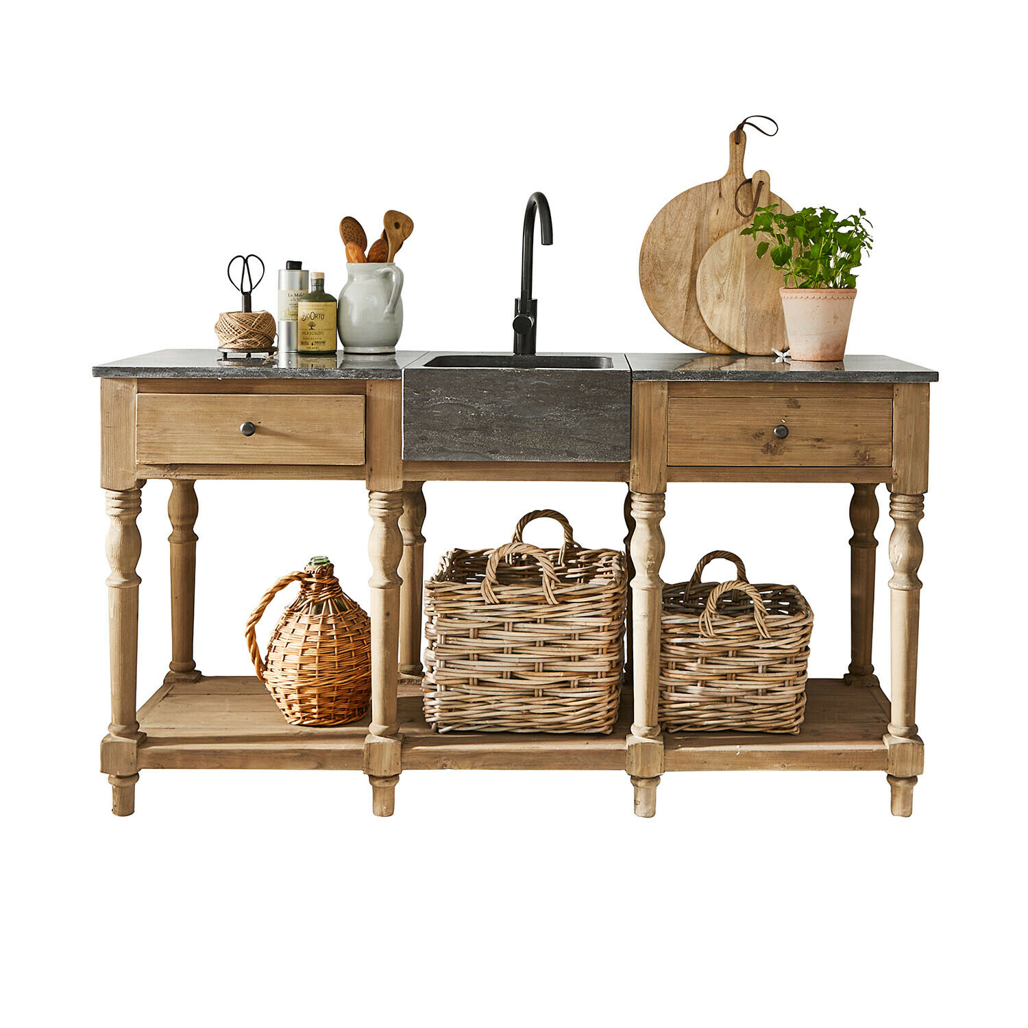 Gootsteenkast Bergenfield Houten keukentafel met lades, stenen gootsteen en rieten manden, rustieke stijl