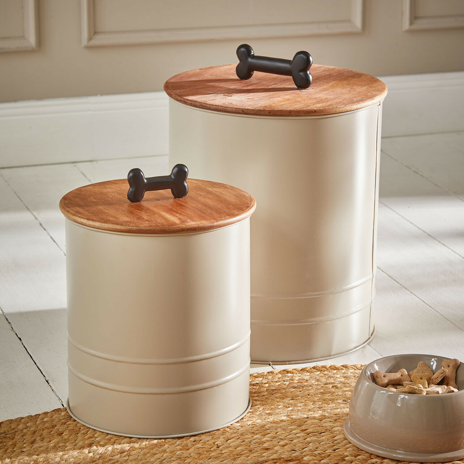 Lot de 2 pots Esteluna Boîtes à nourriture pour animaux en métal beige avec couvercles en bois et poignées en forme d'os noirs