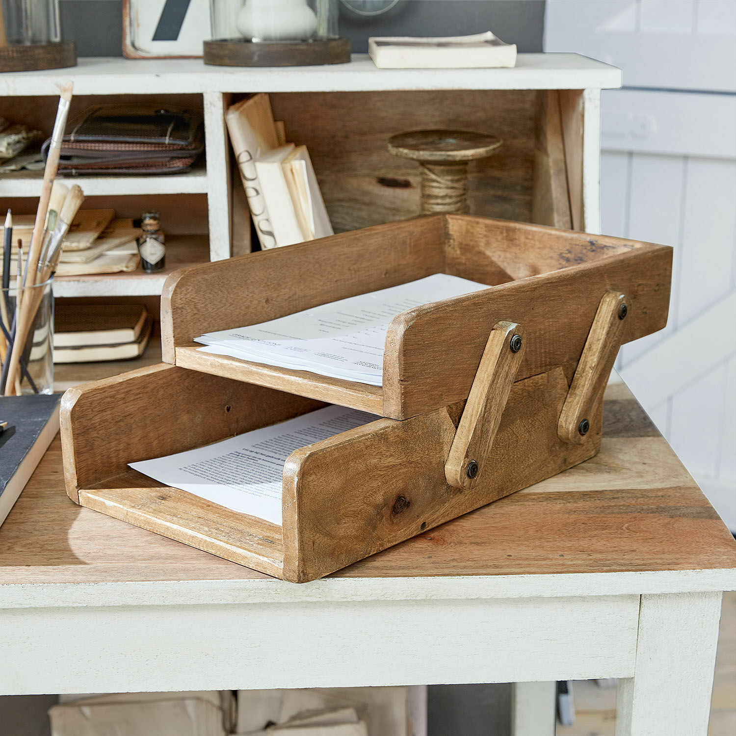 Organiseur Alice I Organisateur de documents en bois naturel sur un bureau pour ranger les papiers