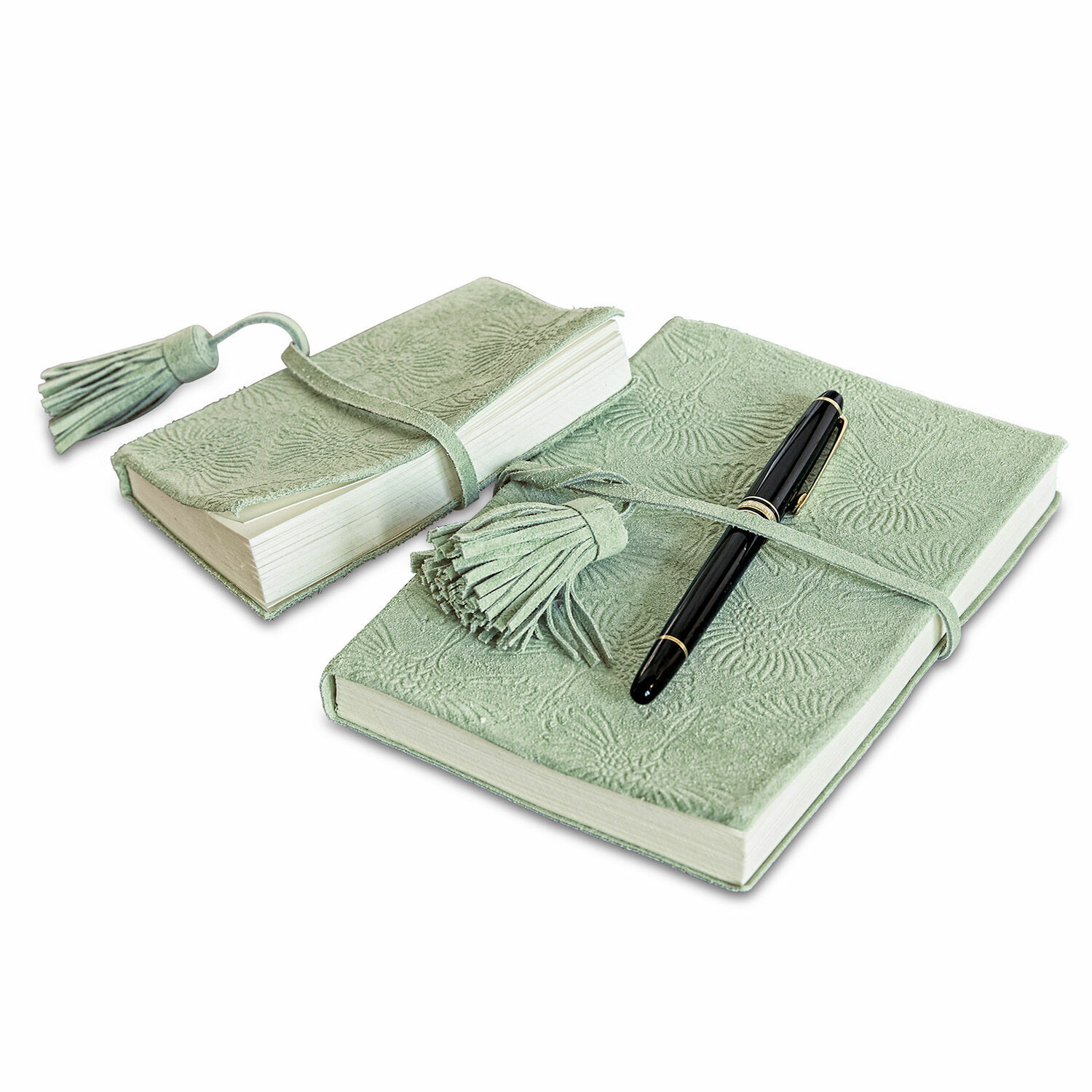 Lot de 2 calepins Houdain Ensemble de deux carnets verts en cuir souple embossé avec un stylo noir élégant