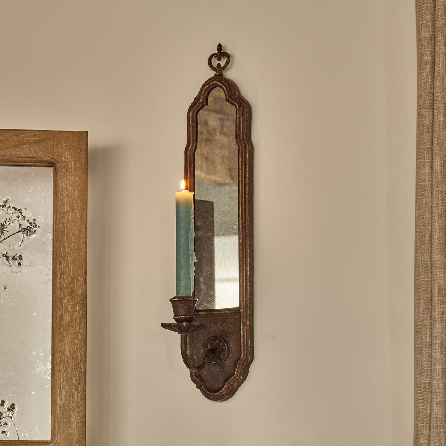 Wandkandelaar Halimya Rustieke metalen wandkandelaar met spiegel en groene kaars, vintage wanddecoratie