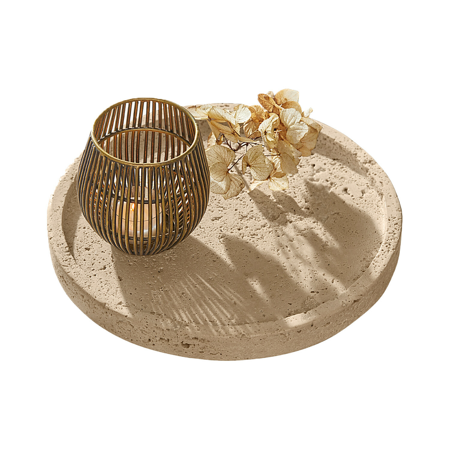 Plateau Caleneuve Plateau rond en pierre beige avec un photophore en métal et des fleurs séchées pour décoration intérieure