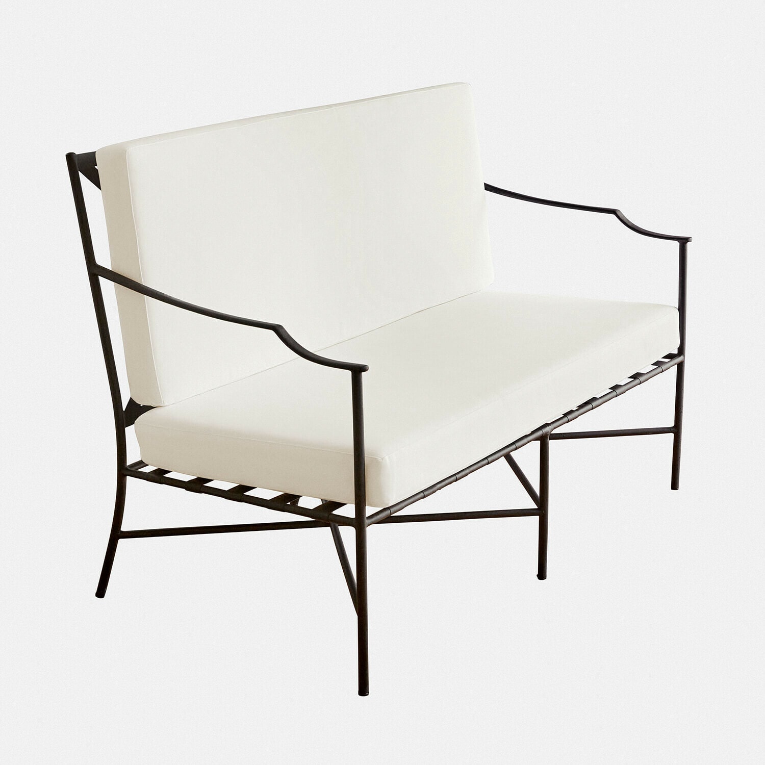 Bank Vexford Moderne bank met zwart metalen frame en witte kussens, minimalistisch ontwerp voor woonkamer