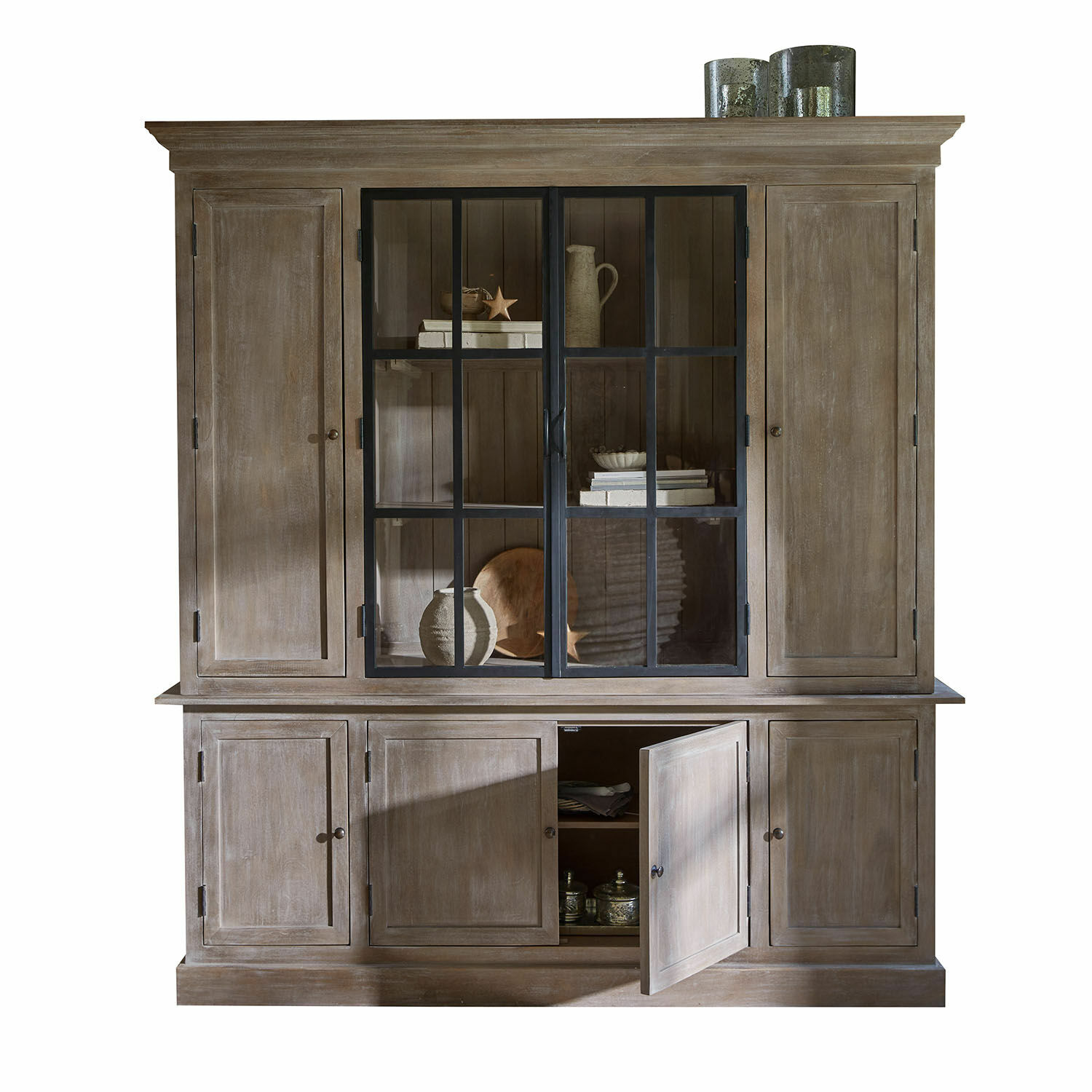 Vaisselier Valandor Grande vitrine en bois naturel avec portes vitrées et étagères, meuble de salon élégant