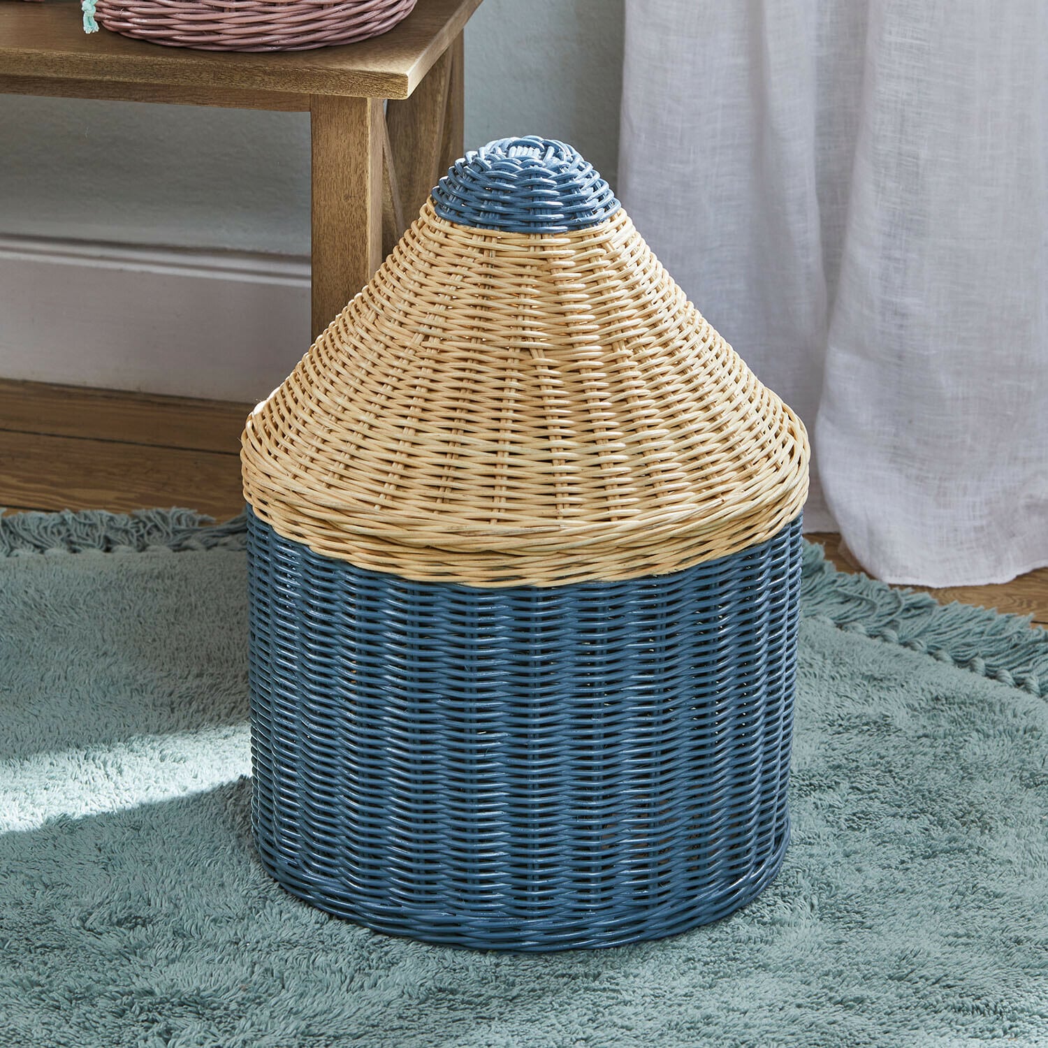 Panier en rotin bicolore en forme de cône, naturel et bleu, pour rangement intérieur